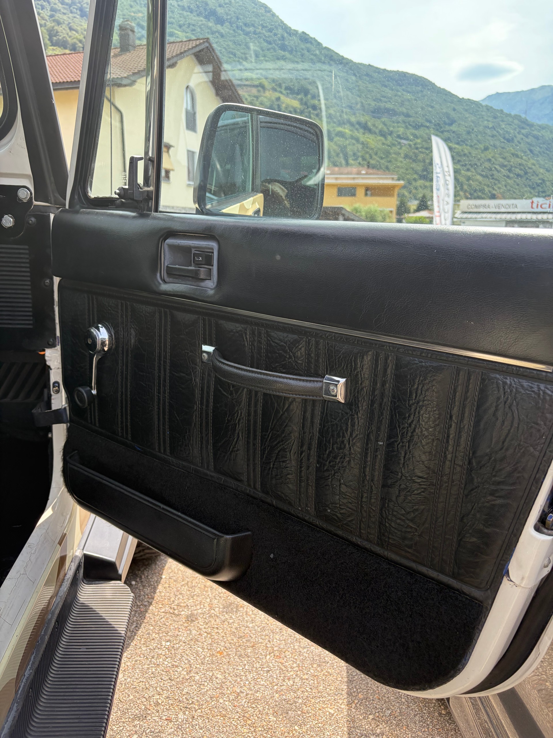 JEEP Wrangler 4.2 YJ MFK 06.26-image-13