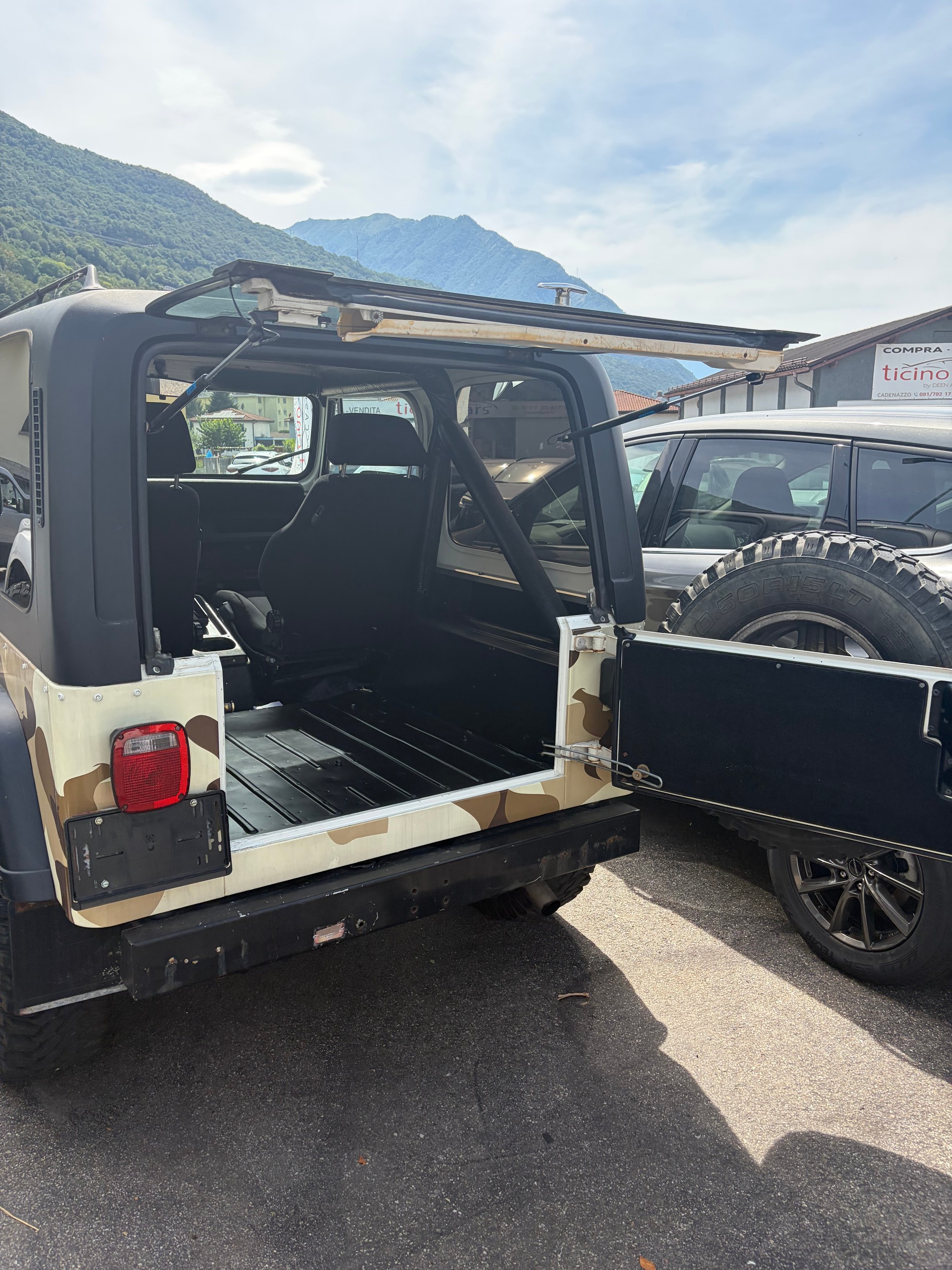 JEEP Wrangler 4.2 YJ MFK 06.26-image-9