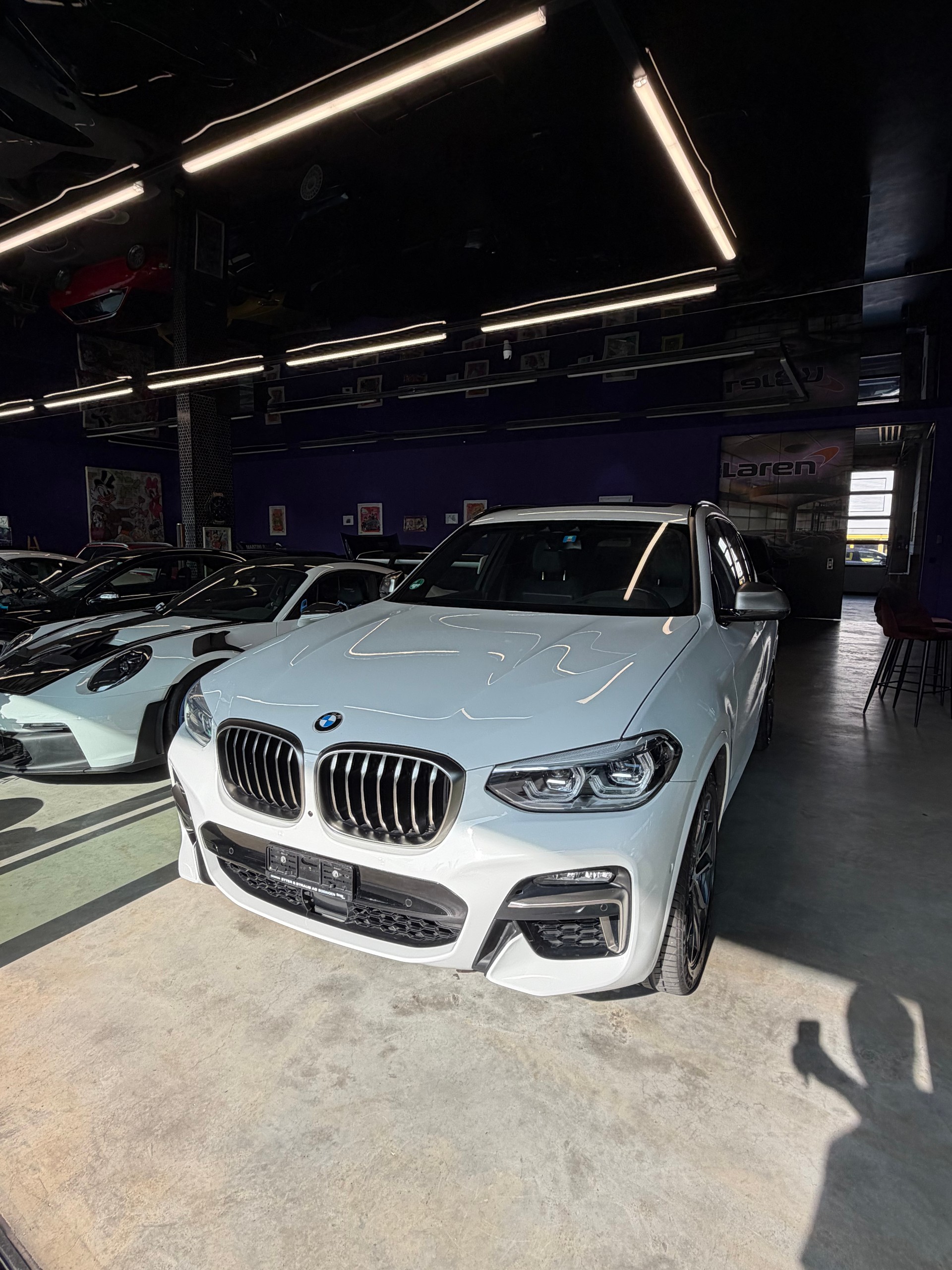 BMW X3 M40d Individual Steptronic-showroom-element-2