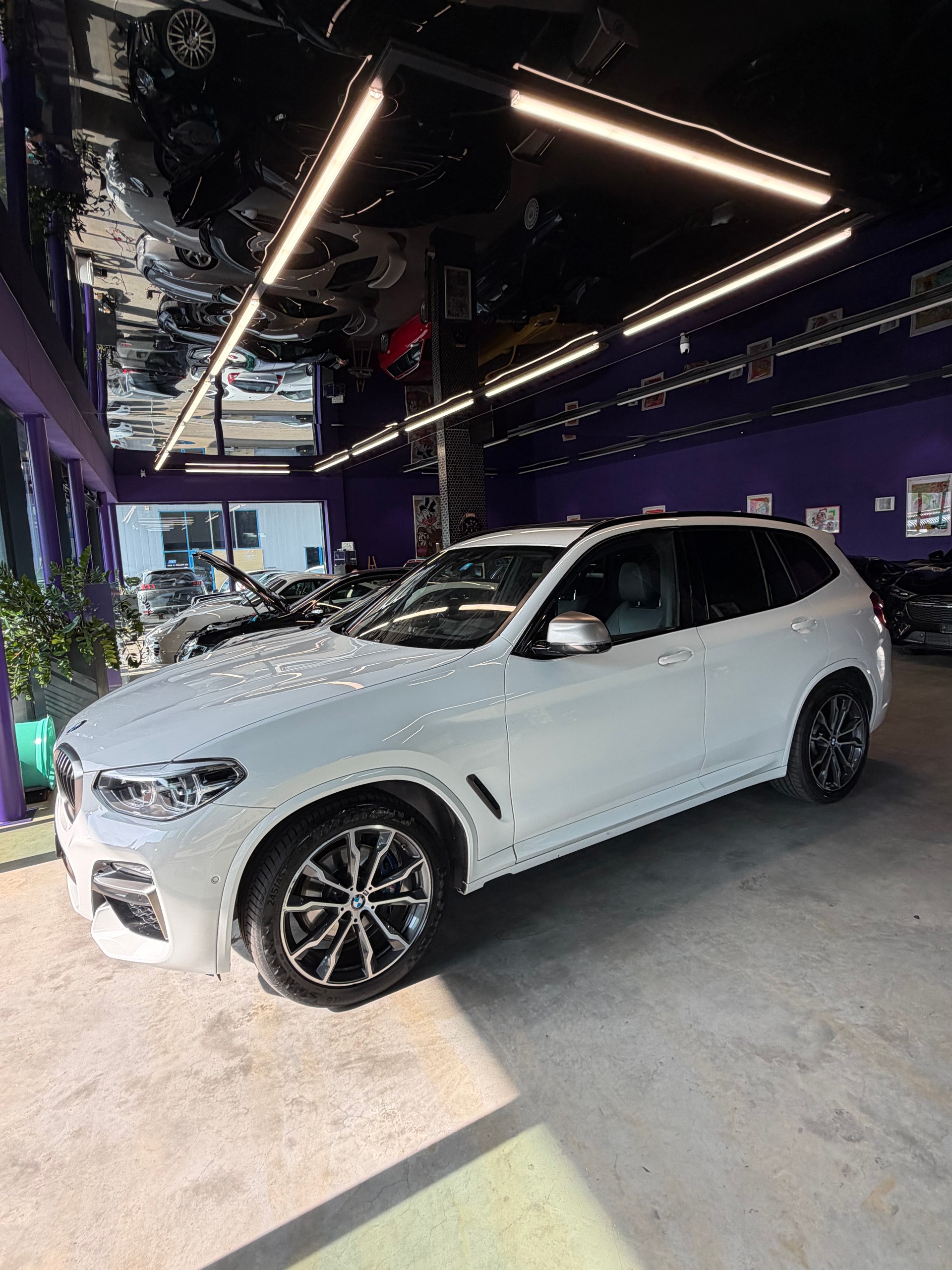 BMW X3 M40d Individual Steptronic-showroom-element-3