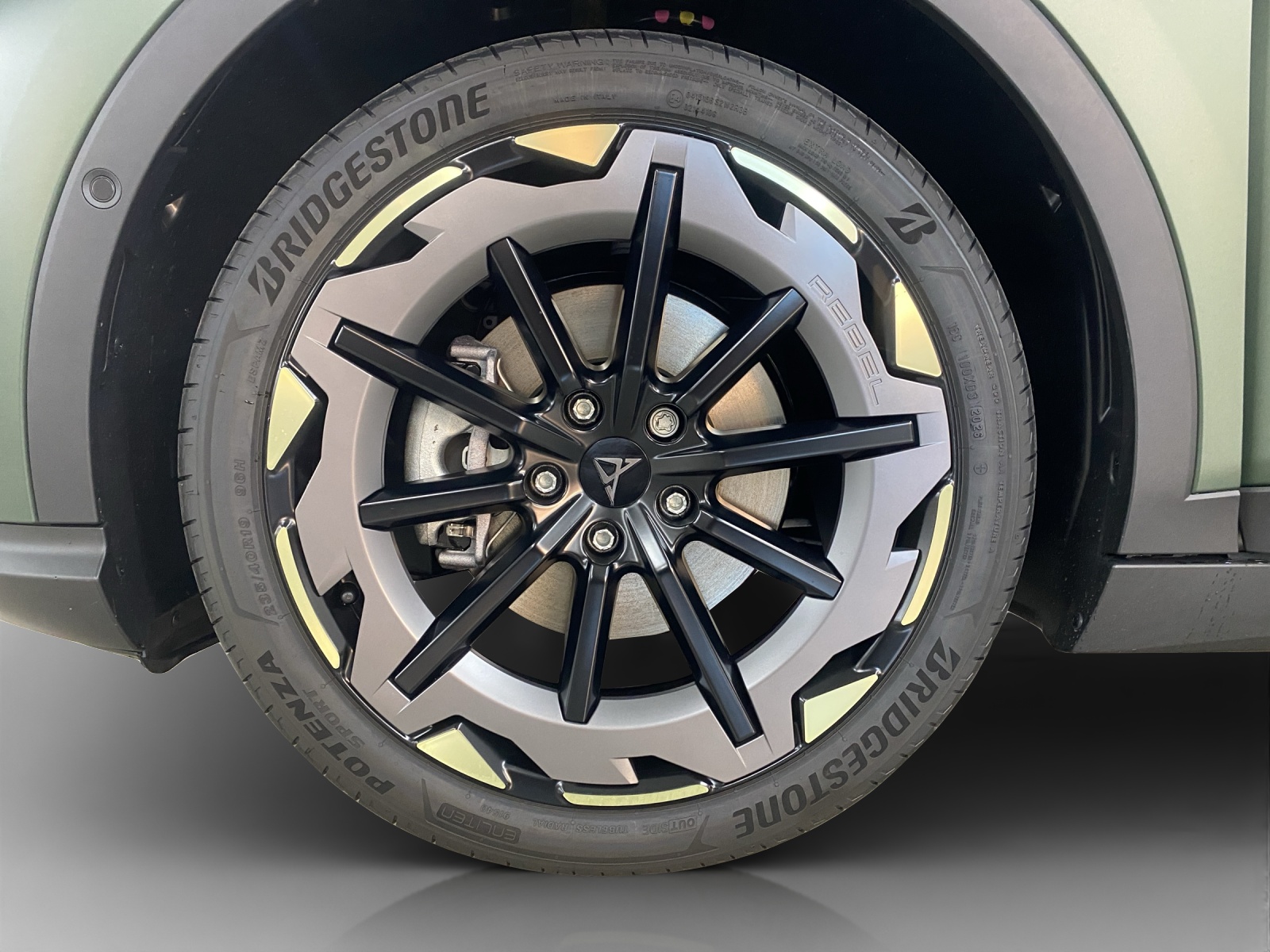 CUPRA Raval 52 kWh VZ Extreme Launch Edition-image-15