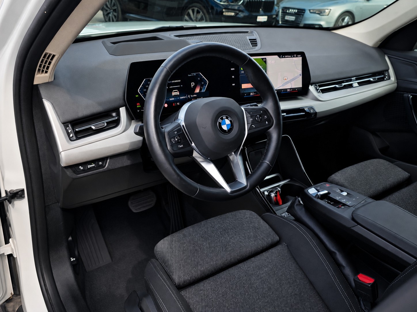 BMW X1 xDrive20d 48V | 2023 | 4x4 | Top Ausstattung inkl. AHK | CH-Fahrzeug | Inkl. Garantie |-image-6