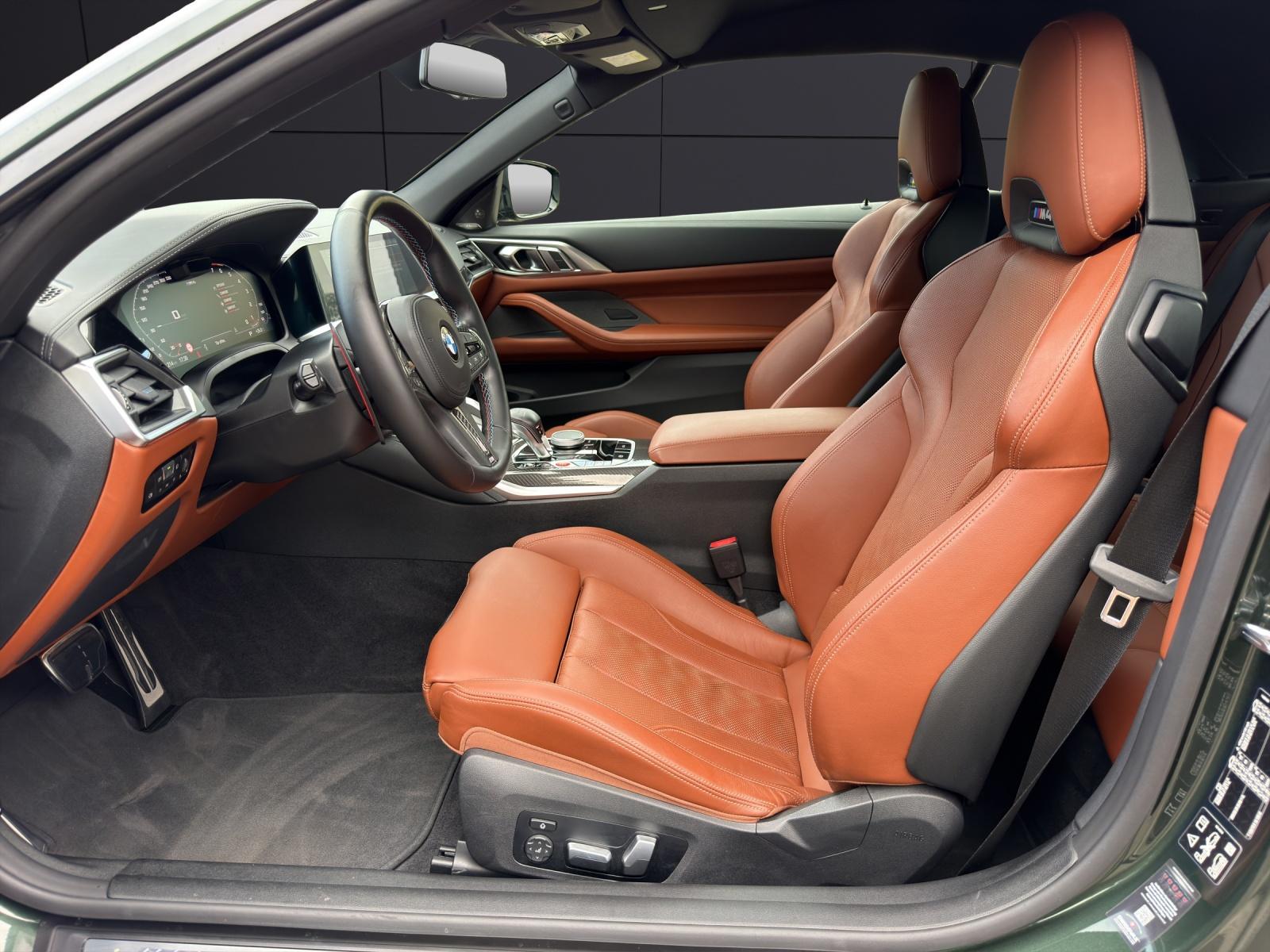 BMW M4 Competition xDrive Cabrio-showroom-element-1
