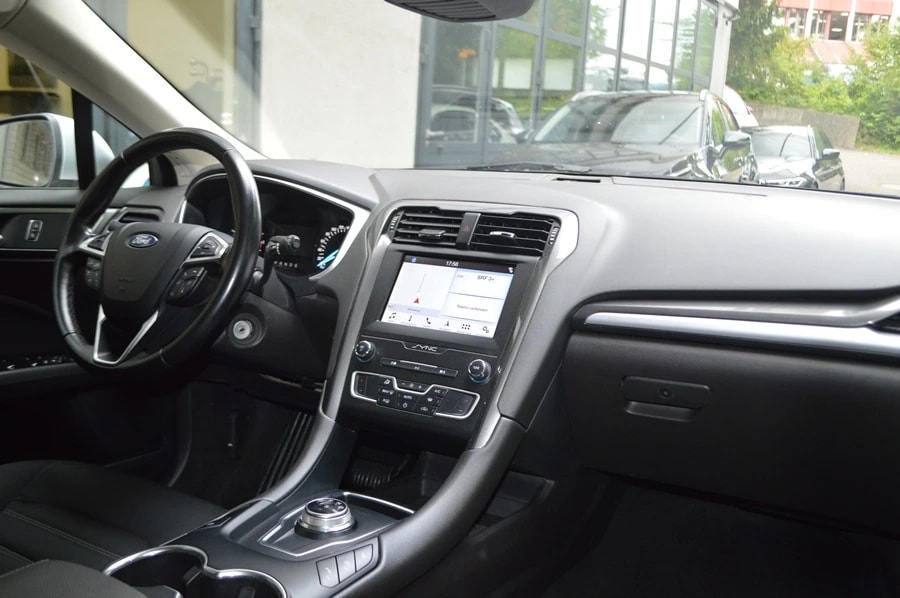 FORD Mondeo 2.0 TDCi Trend Automatik-image-7