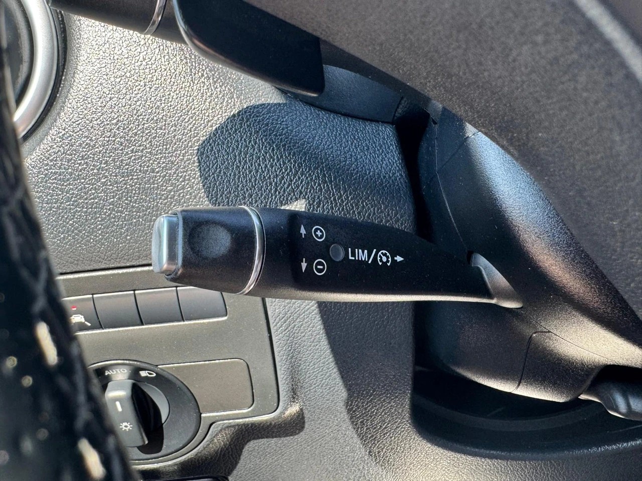 MERCEDES-BENZ Vito 116 BlueTec Tourer Select L 4Matic 7G-Tronic 9 Sitze-image-15