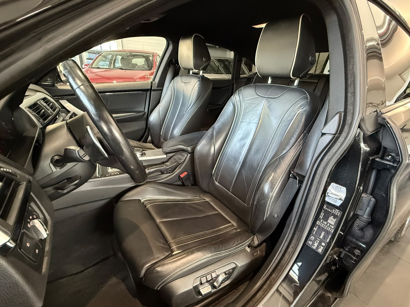 BMW 440i Gran Coupé xDrive M Sport Steptronic-image-8