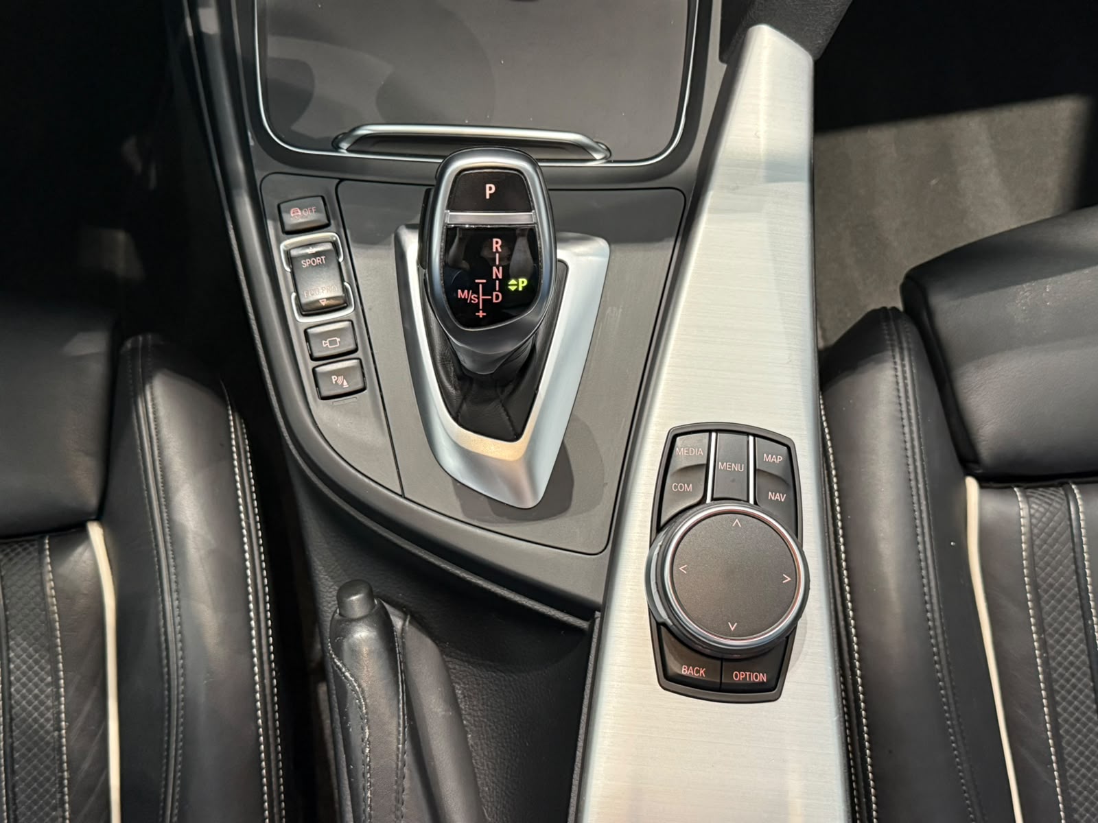BMW 440i Gran Coupé xDrive M Sport Steptronic-image-14