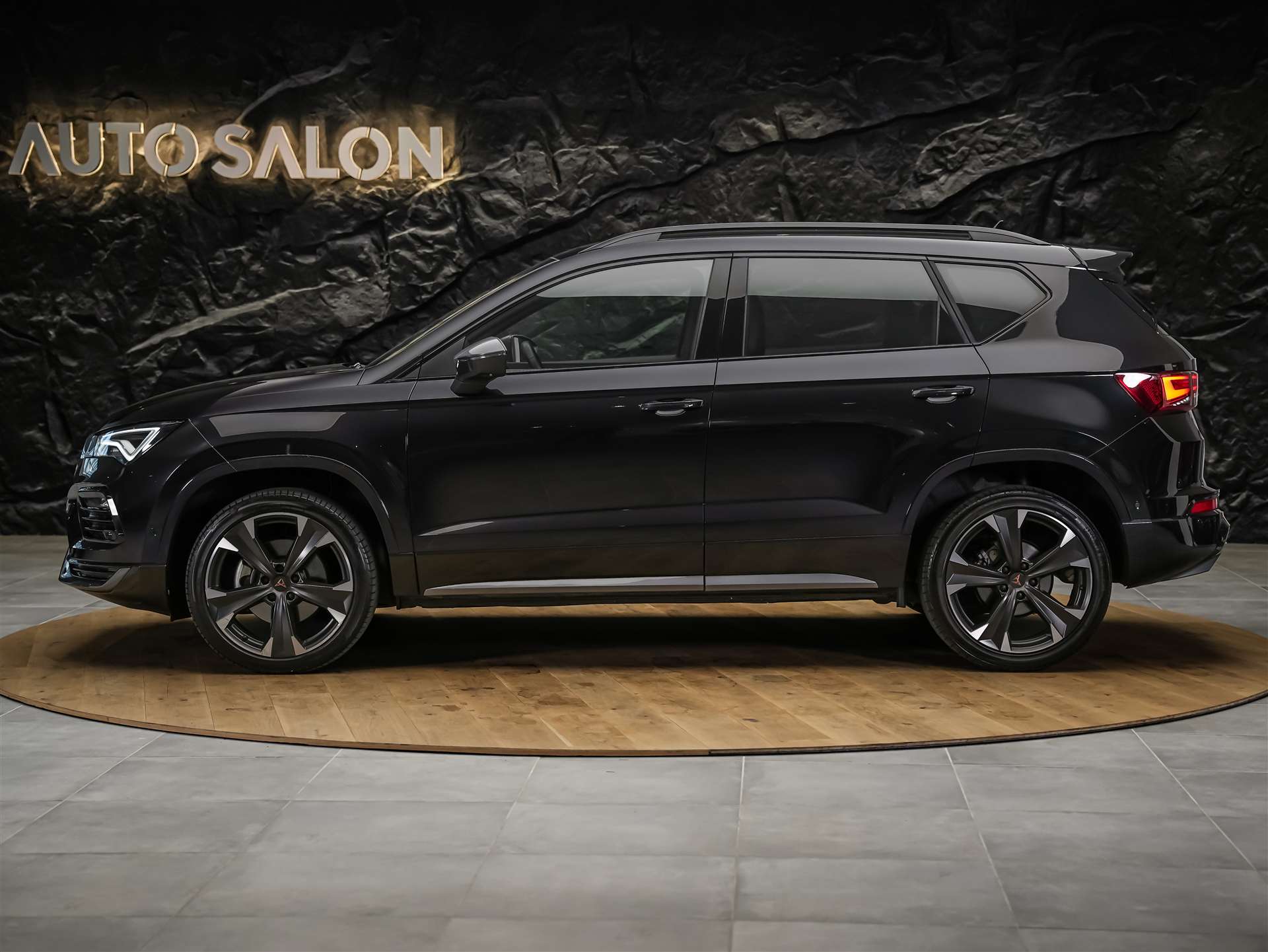 CUPRA Ateca 1.5TSI DSG *Lenkradheizung*LED Scheinwerfer*Werksgarantie*-showroom-element-1