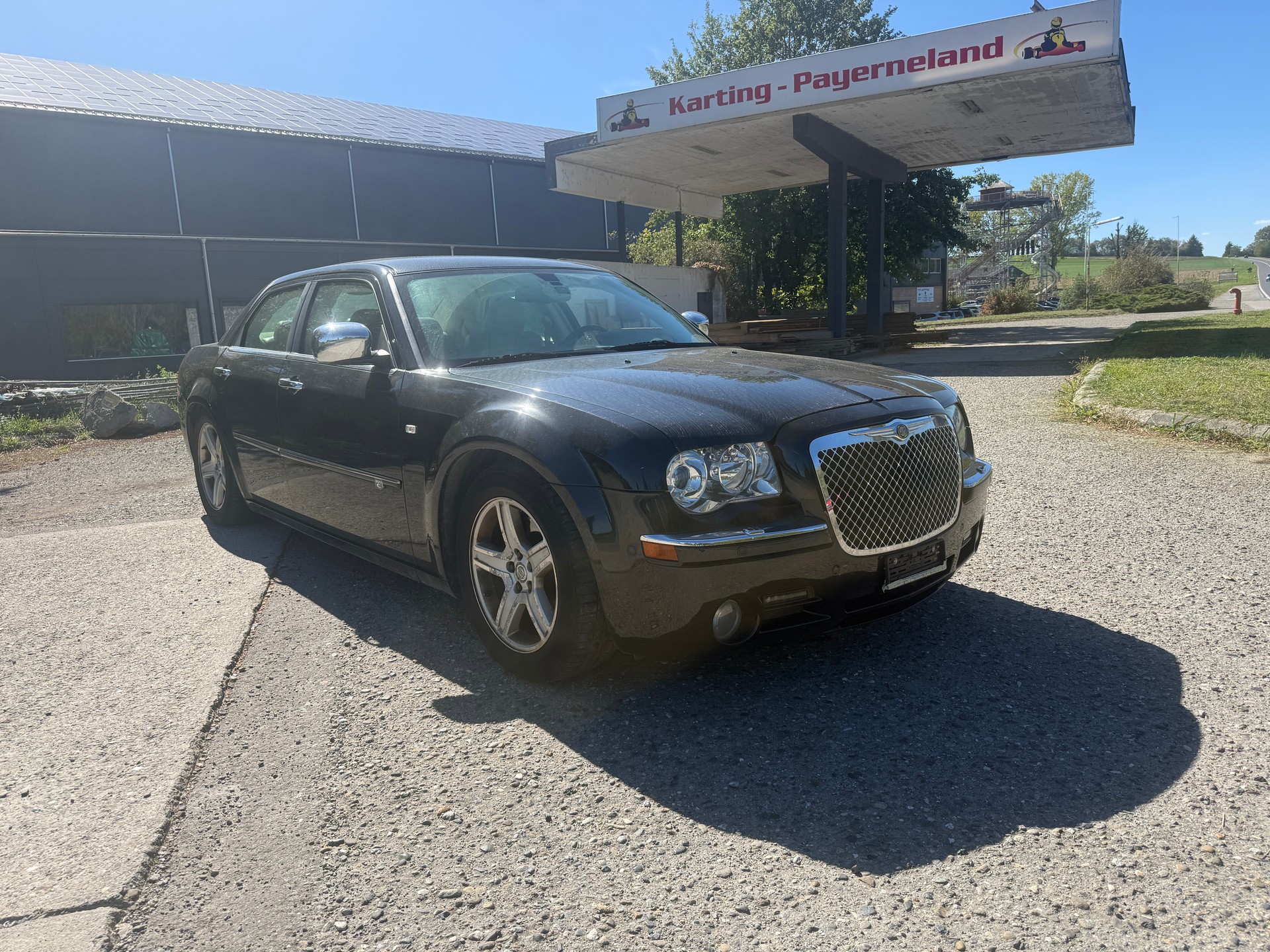 CHRYSLER 300C-image-1