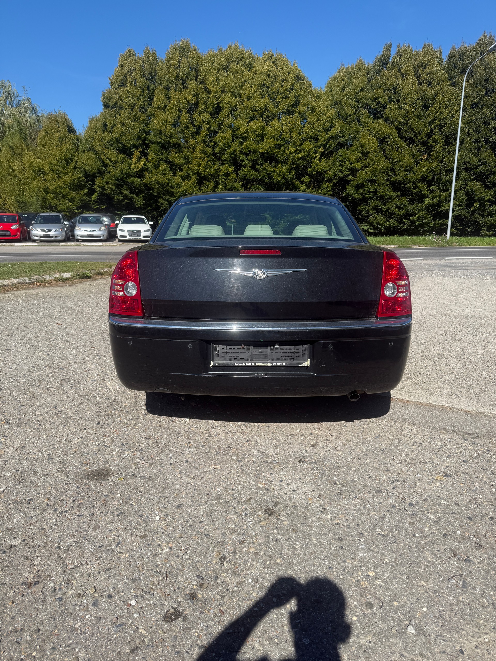 CHRYSLER 300C-image-3