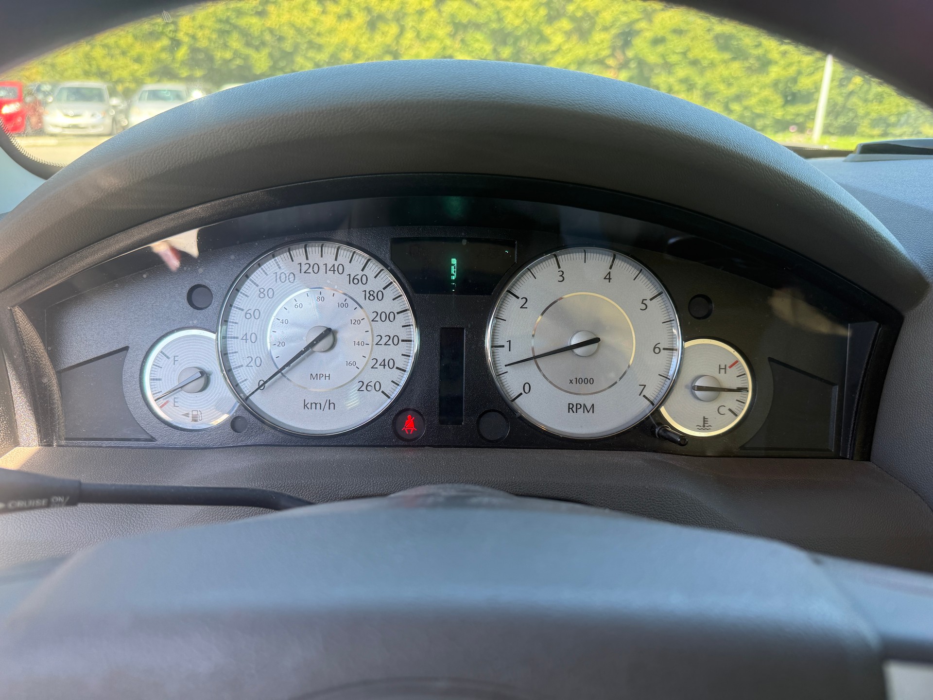 CHRYSLER 300C-image-12