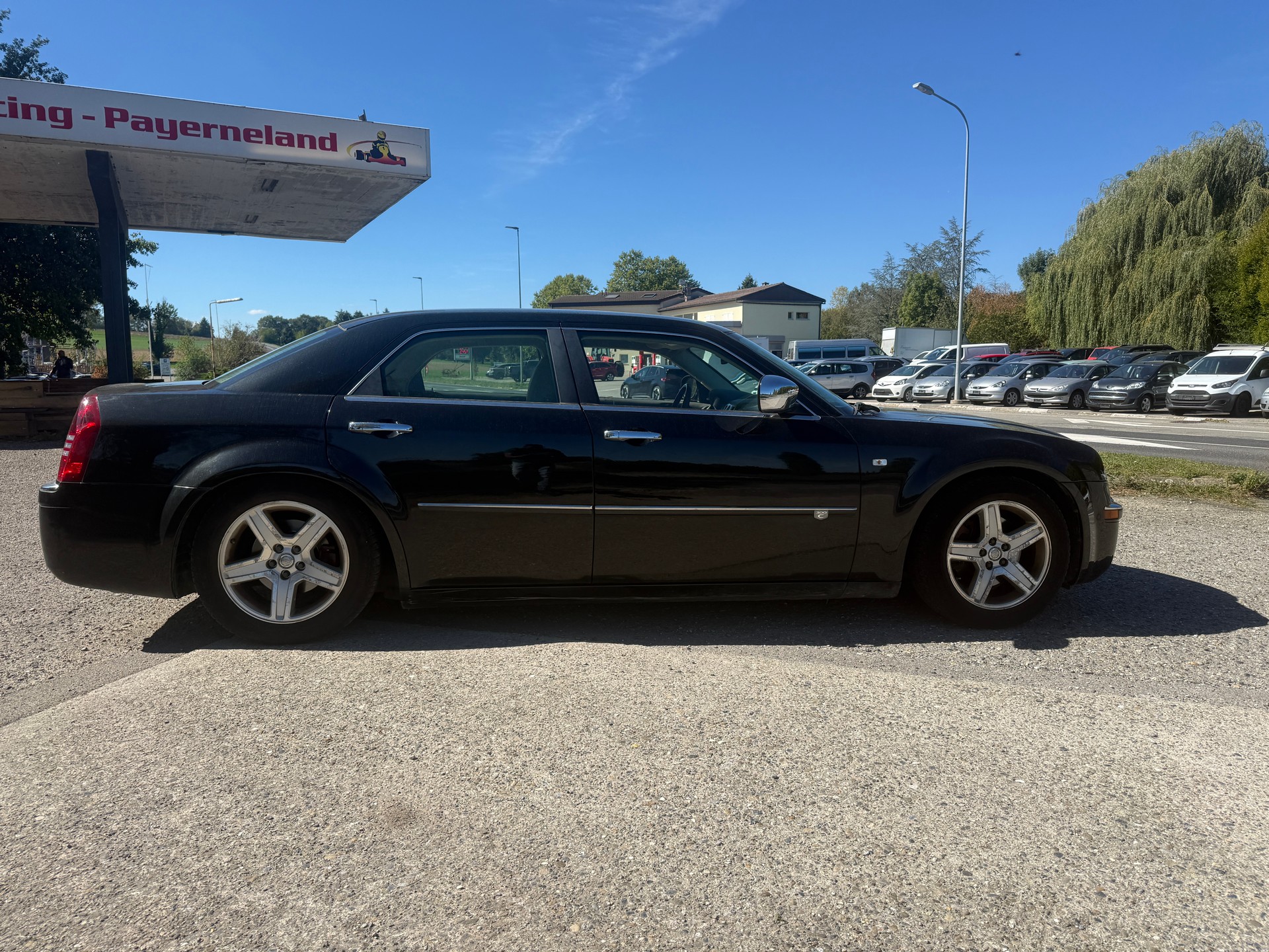 CHRYSLER 300C-image-7