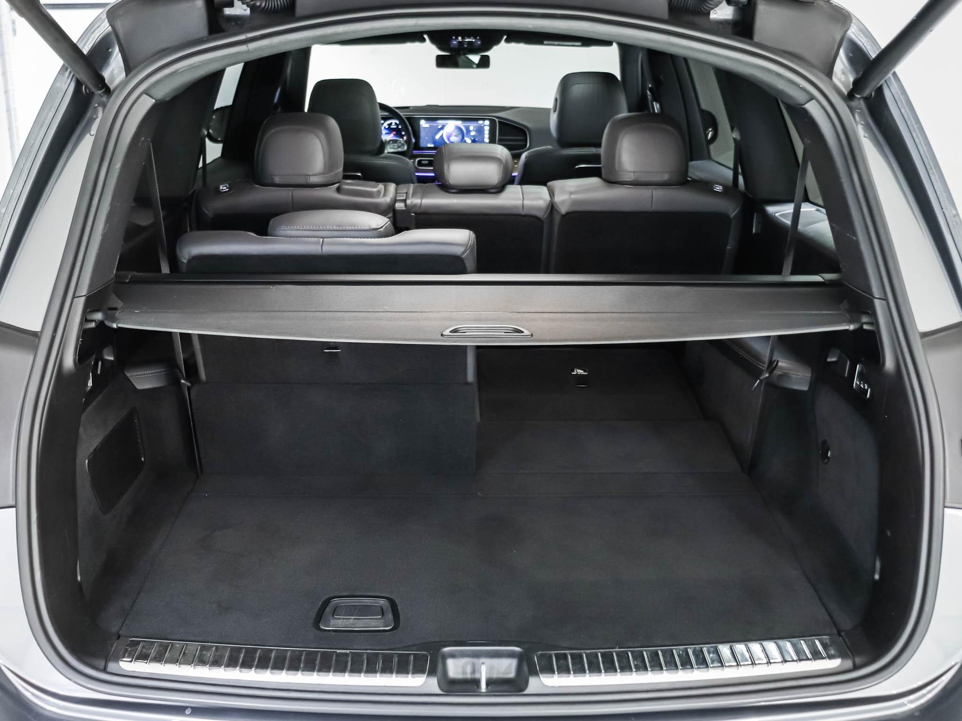 MERCEDES-BENZ GLS 400 d 4MATIC-image-13