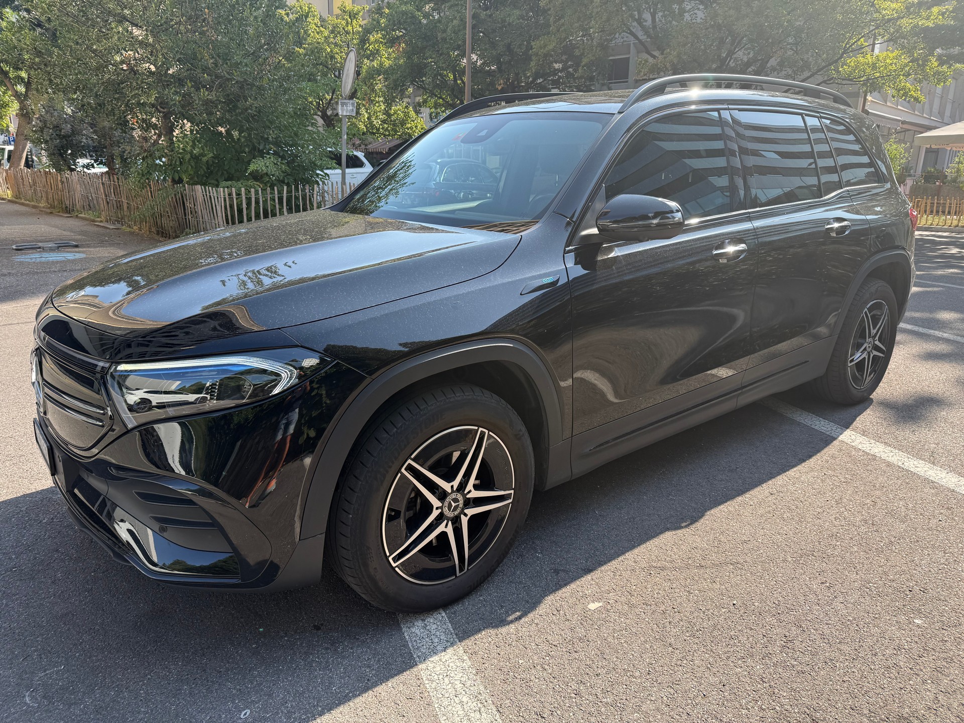 MERCEDES-BENZ EQB 350 AMG Line 4matic