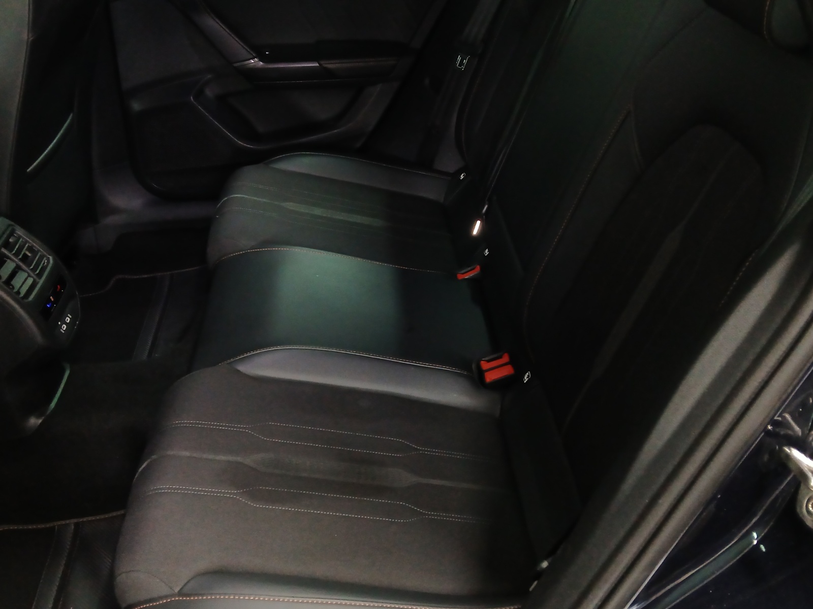 CUPRA Formentor 1.5 TSI Inicio DSG-image-11