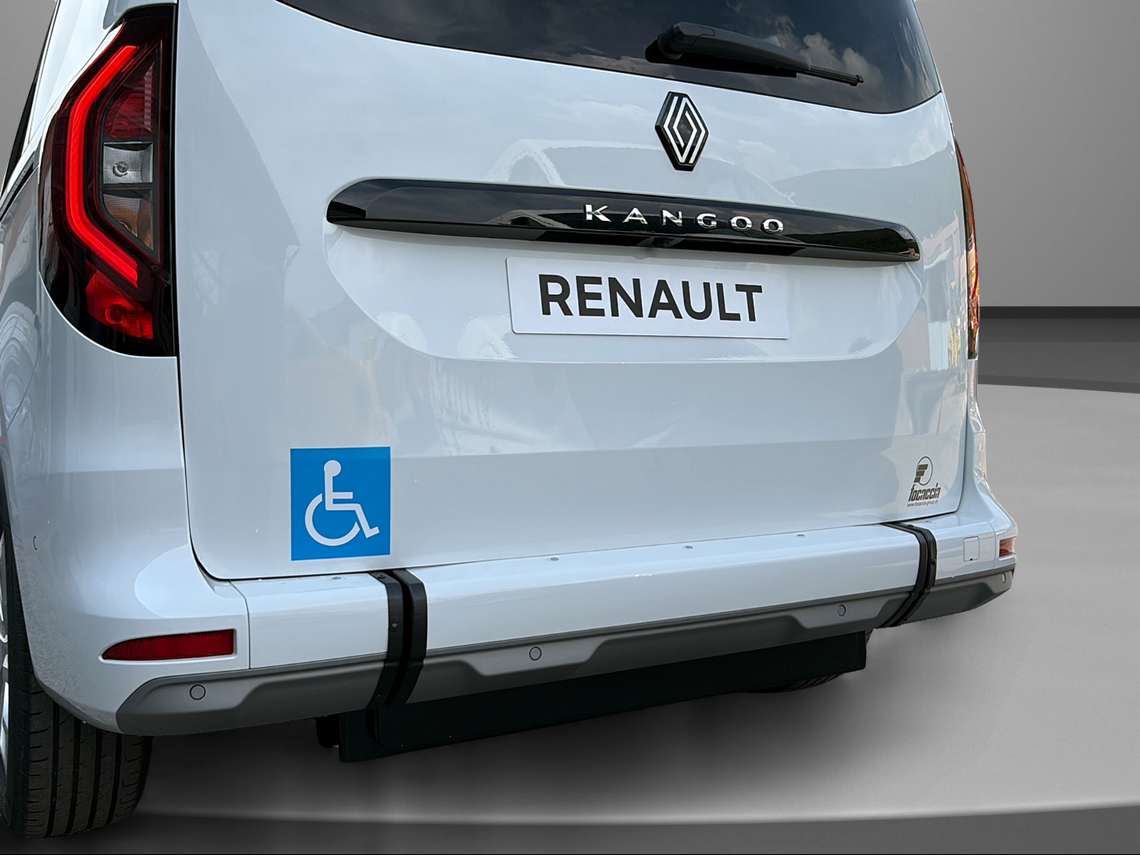 RENAULT GRAND KANGOO equilibre 1.3 TCe 130 PF EDC // DISABILI-image-13