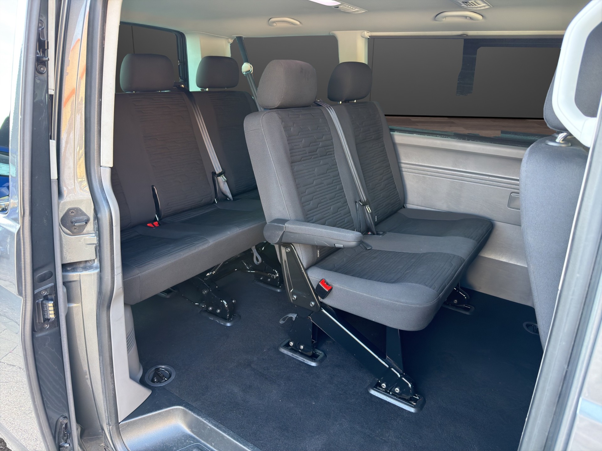 VW T6.1 Caravelle 2.0 BiTDI Comfortline Liberty DSG / AHK-image-21