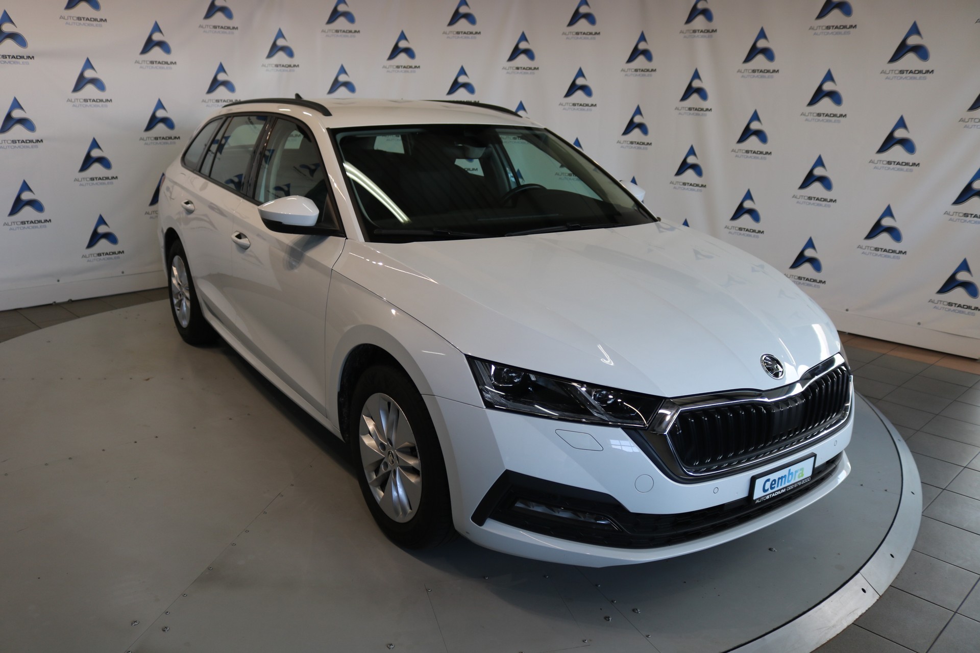 SKODA Octavia Combi 2.0 TDI DSG Ambition 4x4-image-7