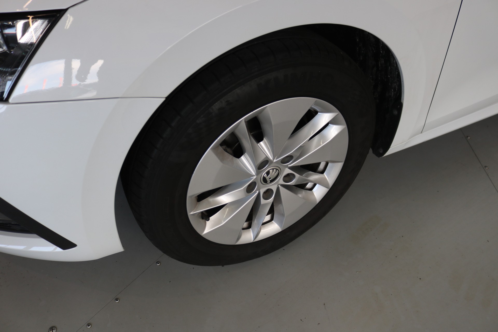 SKODA Octavia Combi 2.0 TDI DSG Ambition 4x4-image-31