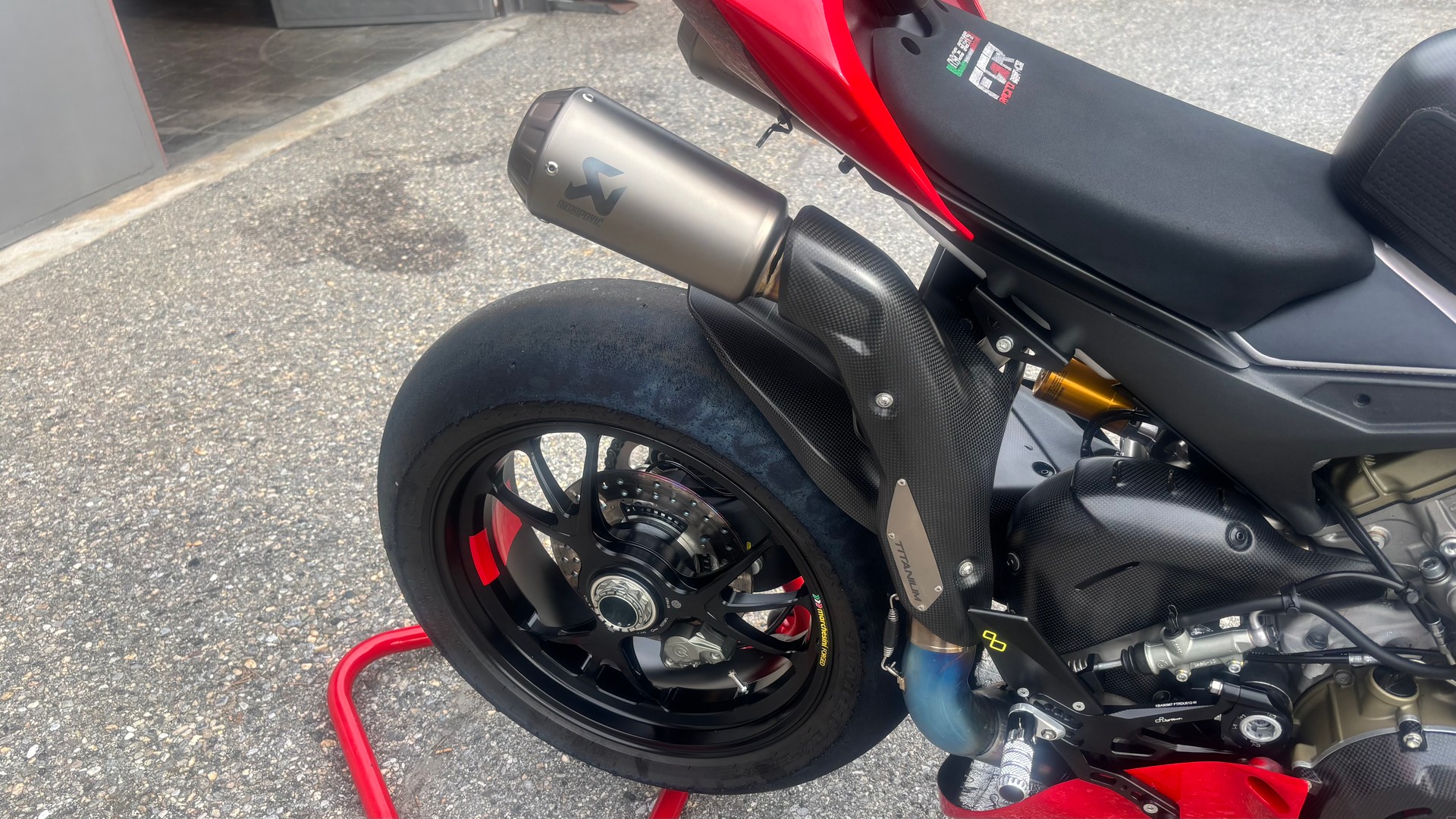 DUCATI Panigale V4 R-image-2