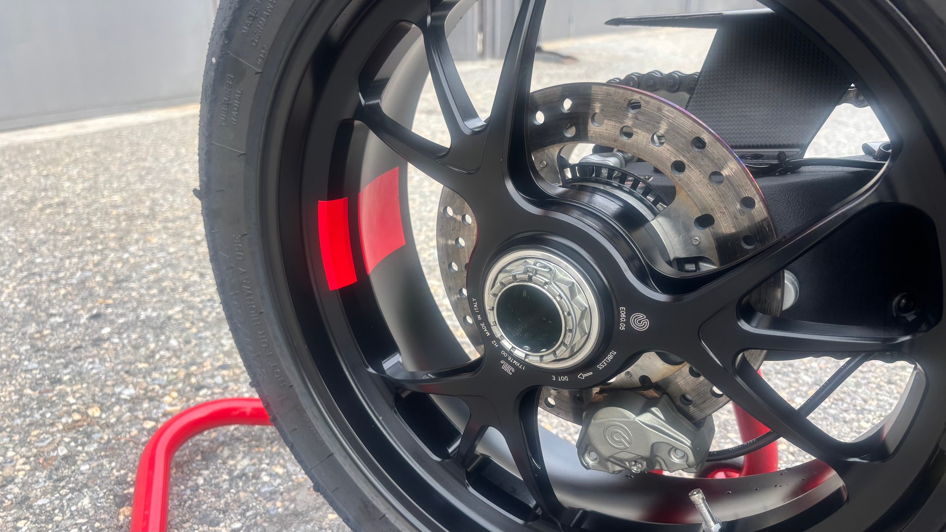 DUCATI Panigale V4 R-image-14
