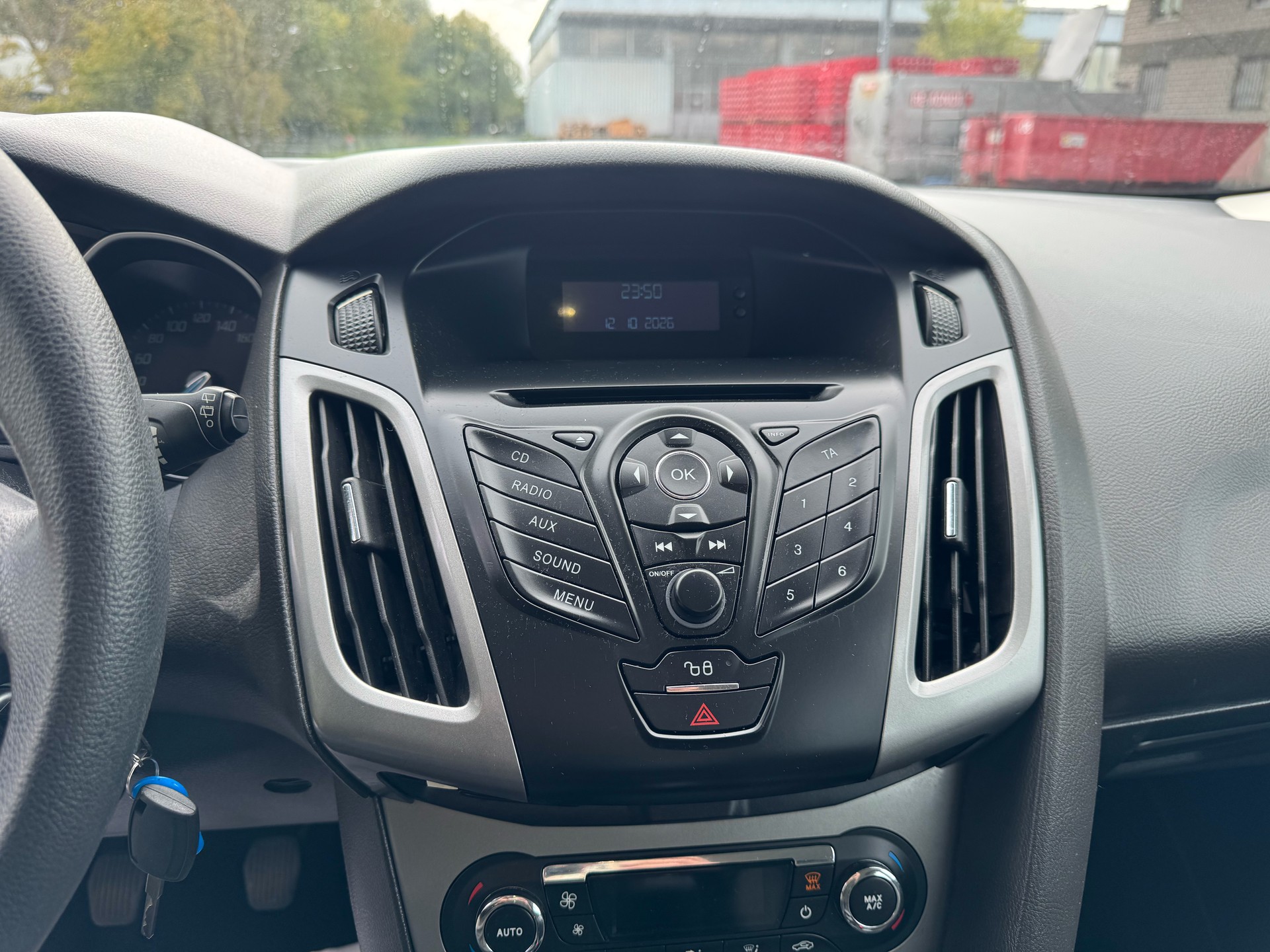 FORD Focus 1.6i VCT Carving-image-22