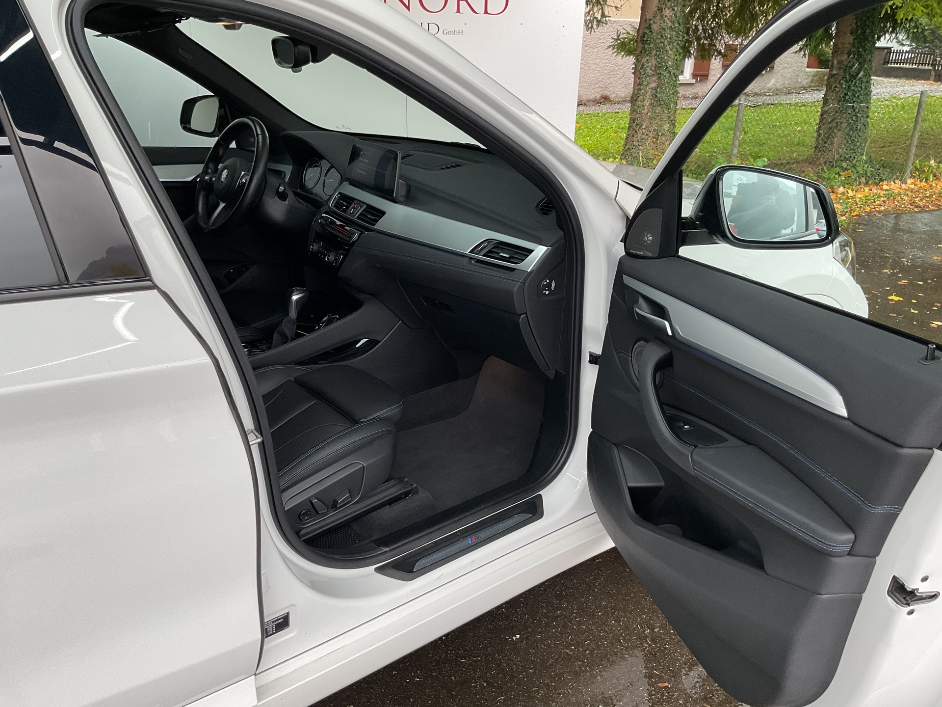 BMW X1 xDrive 25e M Sport Steptronic-image-9