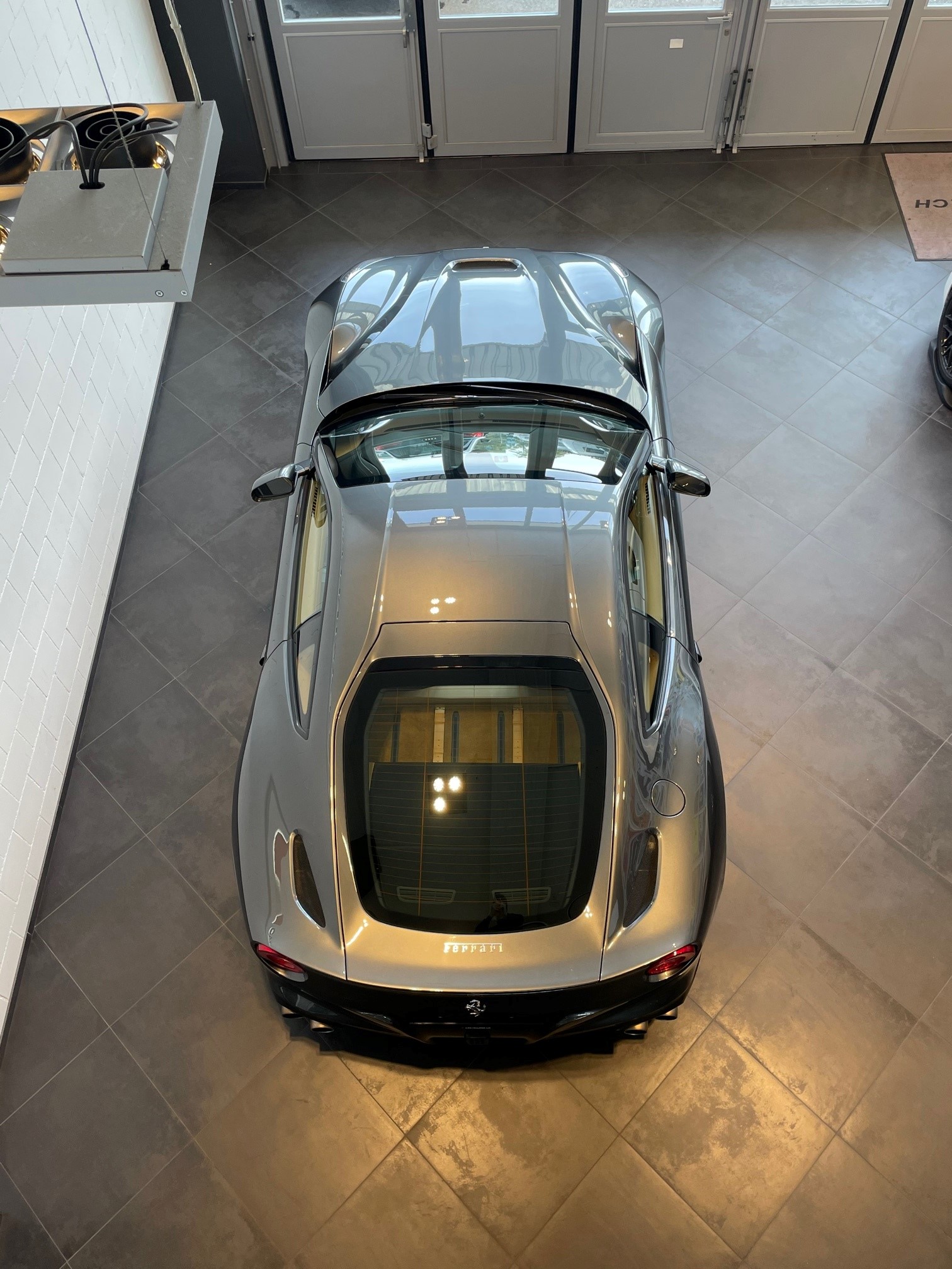 FERRARI F12 Berlinetta-image-9