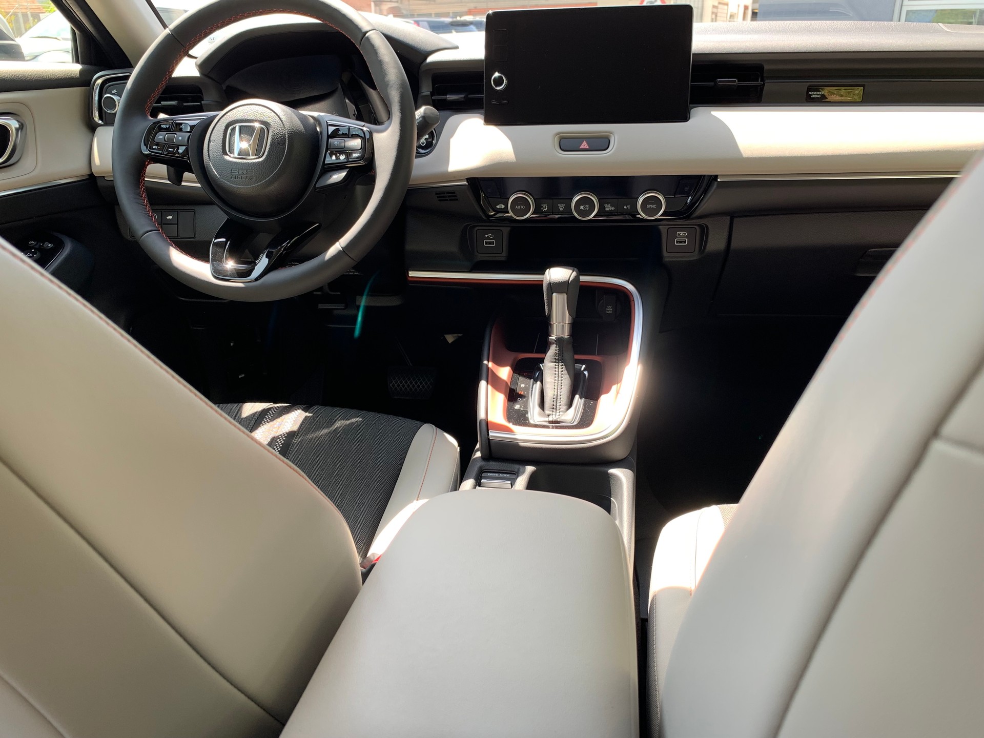 HONDA HR-V 1.5i-MMD Advance Style CVT-image-6