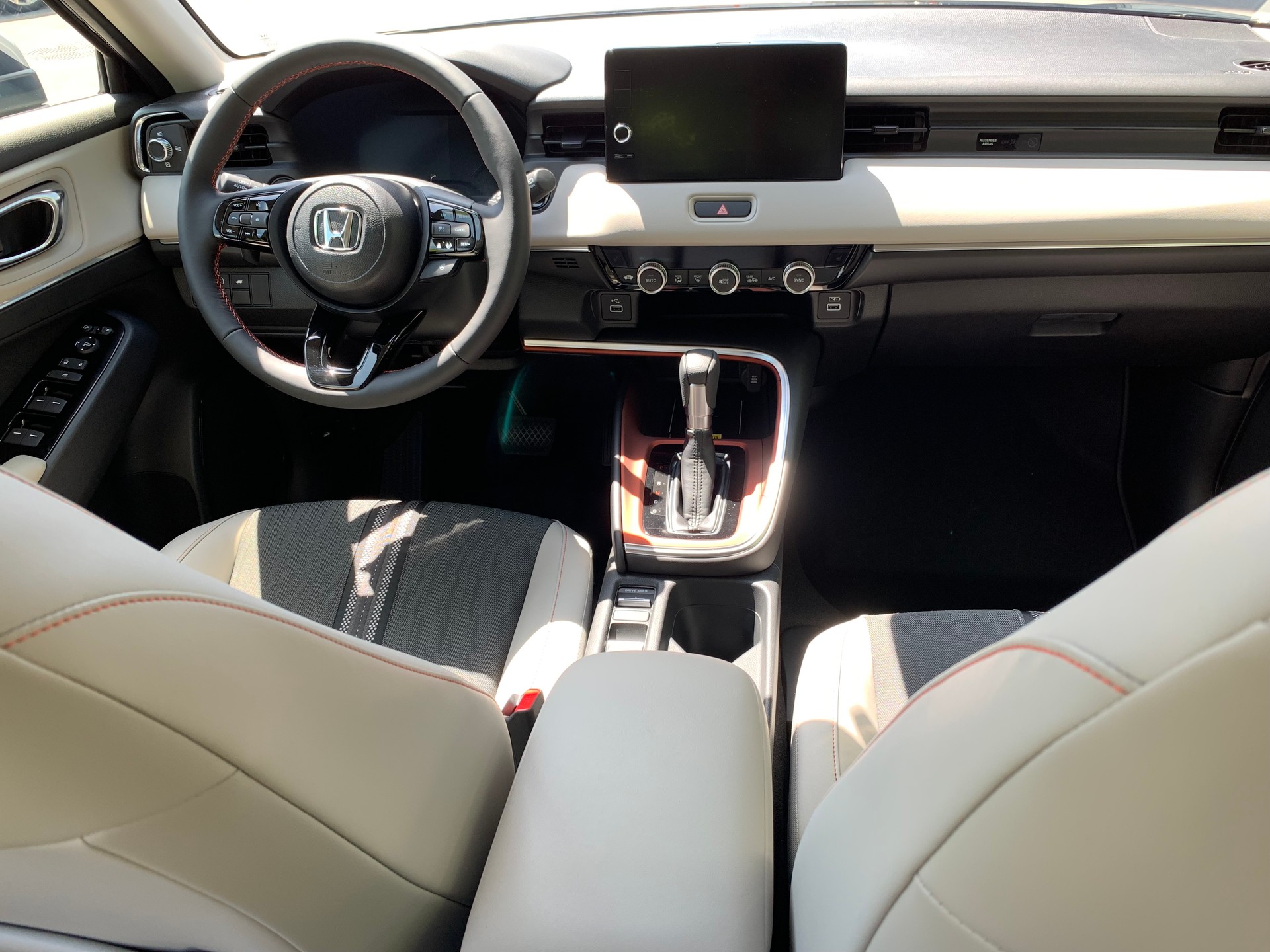 HONDA HR-V 1.5i-MMD Advance Style CVT-image-8