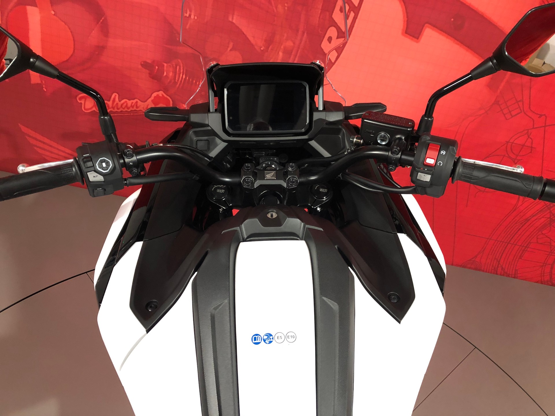HONDA NC 750 - 6Gang - Modell 2025 *Neufahrzeug*-image-4