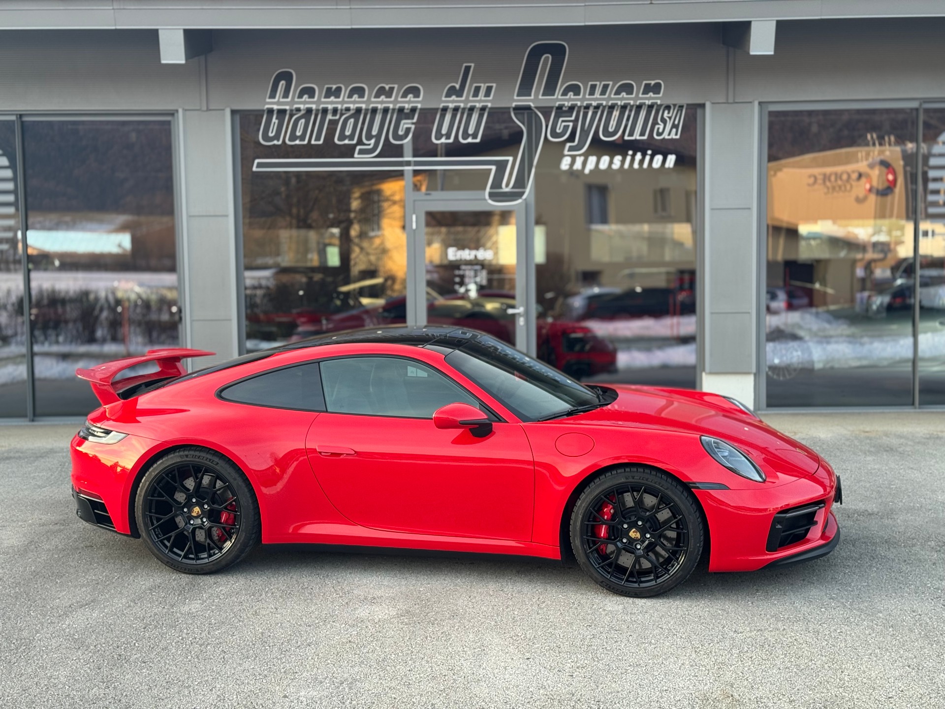 PORSCHE 911 Carrera GTS PDK