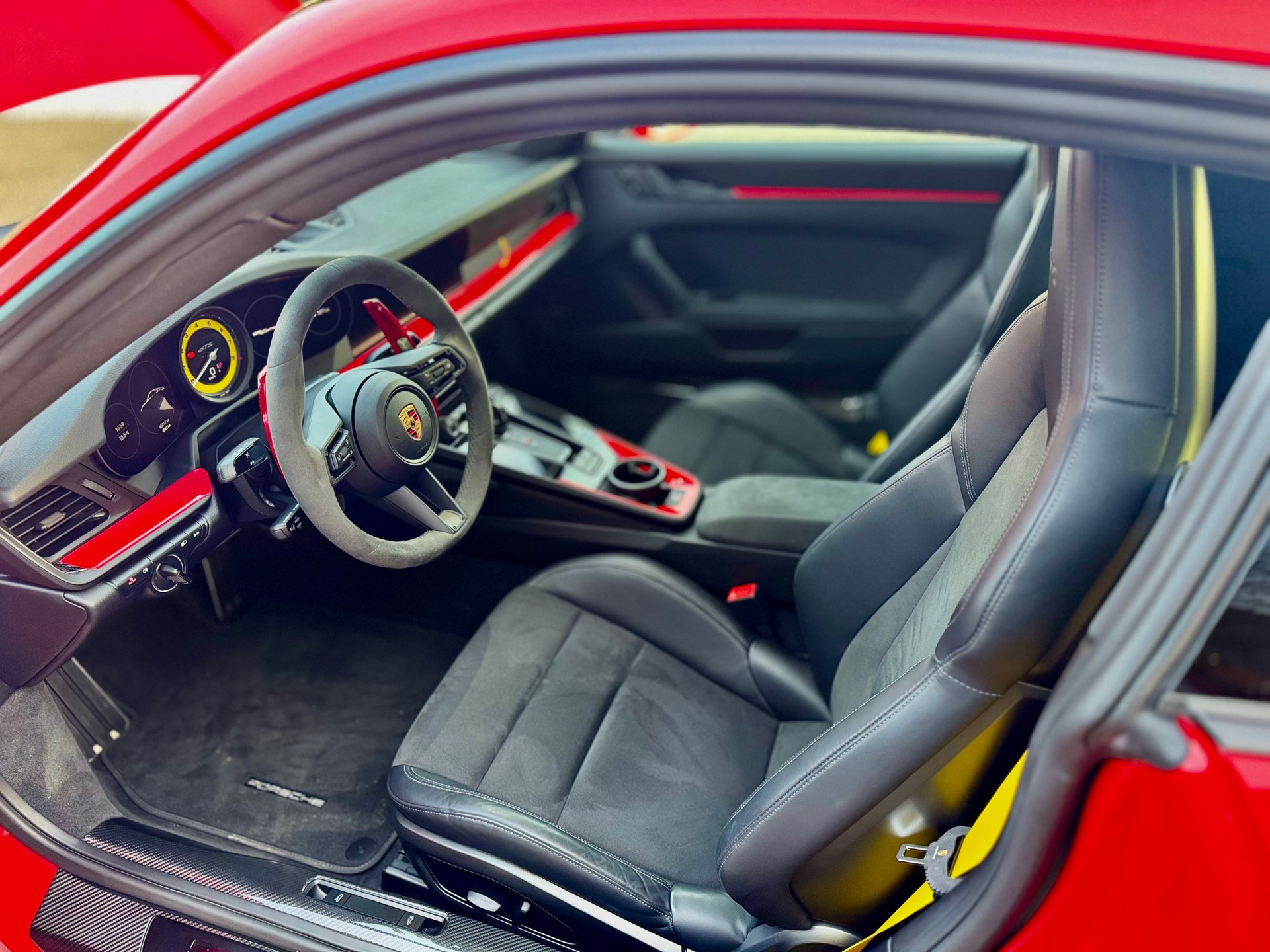 PORSCHE 911 Carrera GTS PDK-image-8