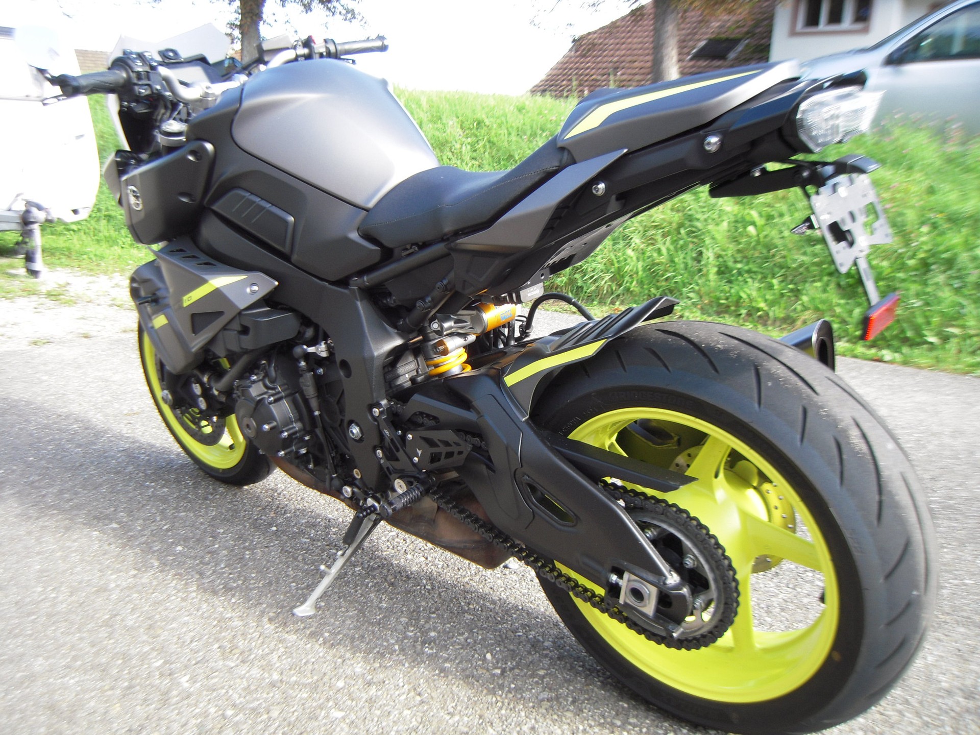 YAMAHA MT-10 ABS-image-3