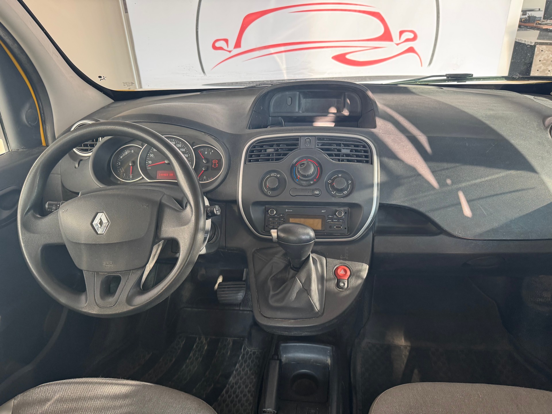 RENAULT Kangoo Medium TCe 115 Business A-image-20