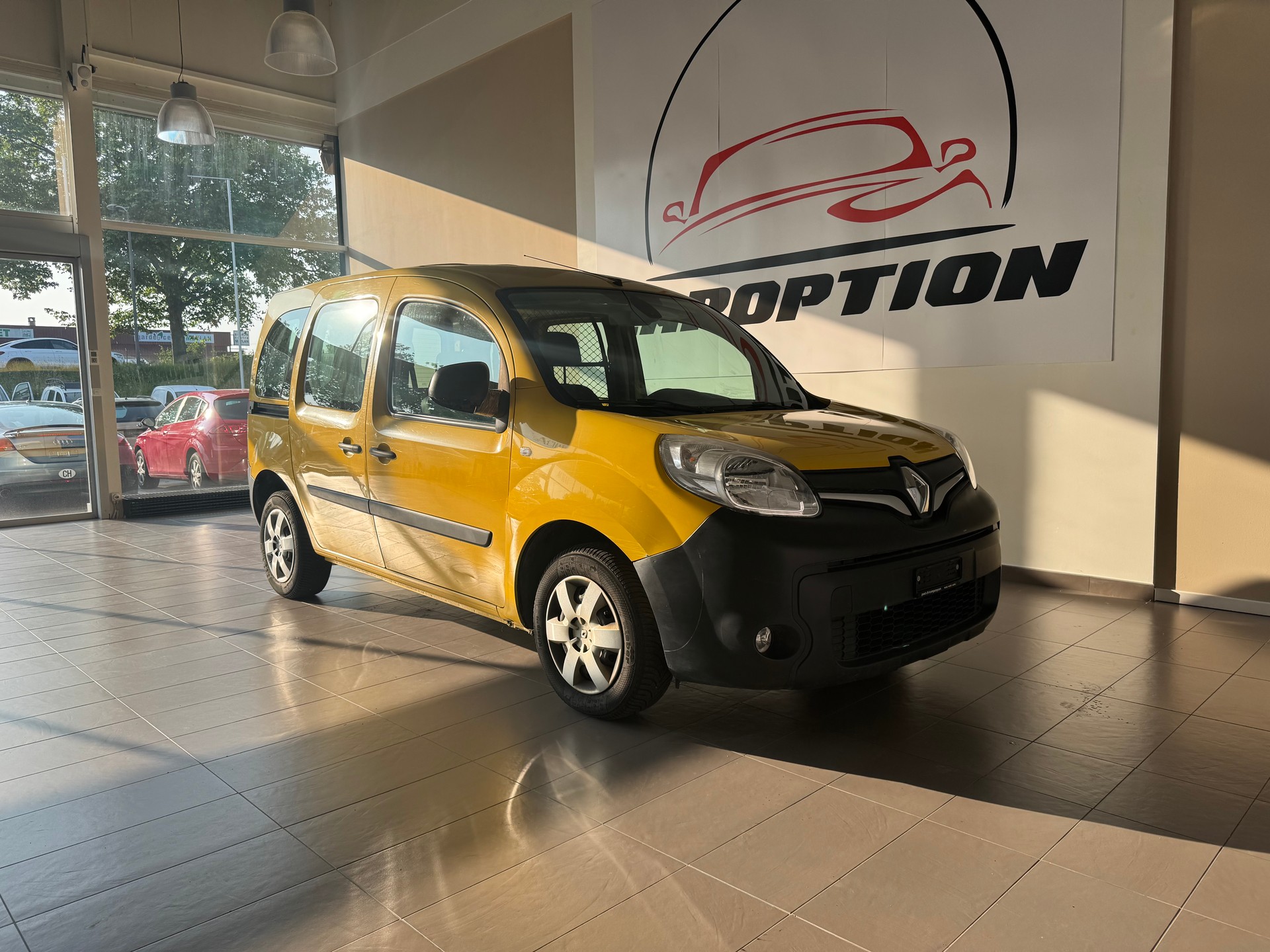 RENAULT Kangoo Medium TCe 115 Business A-showroom-element-3