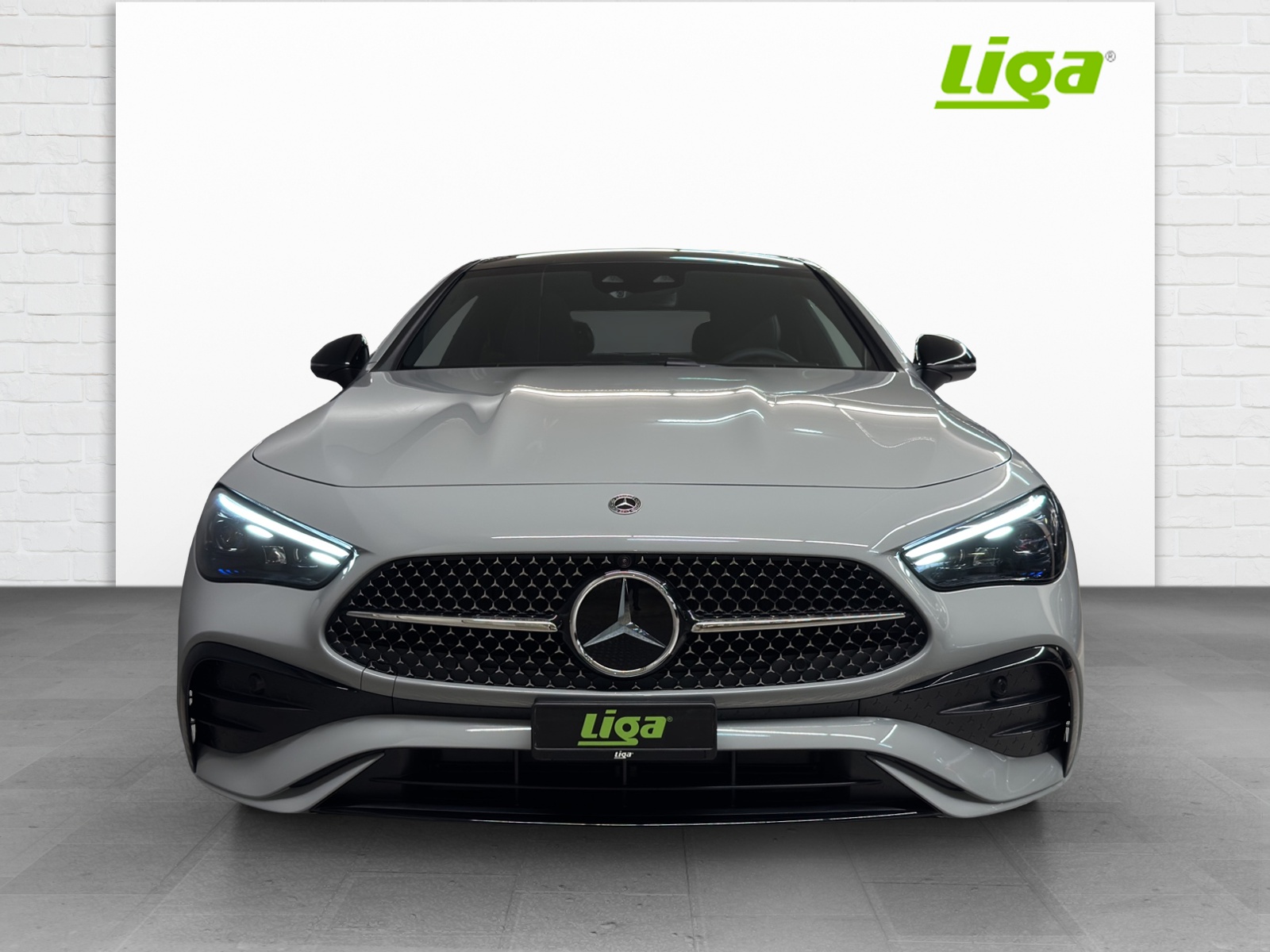 MERCEDES-BENZ CLE 300 AMG Line 4Matic Coupé-showroom-element-2