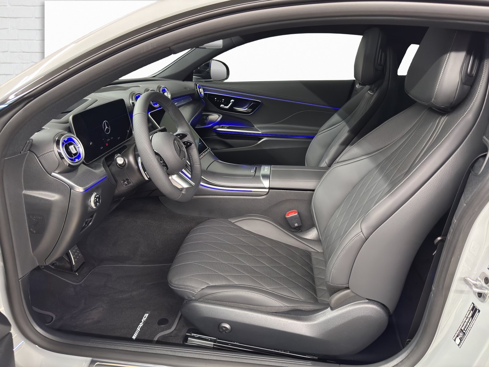 MERCEDES-BENZ CLE 300 AMG Line 4Matic Coupé-image-6