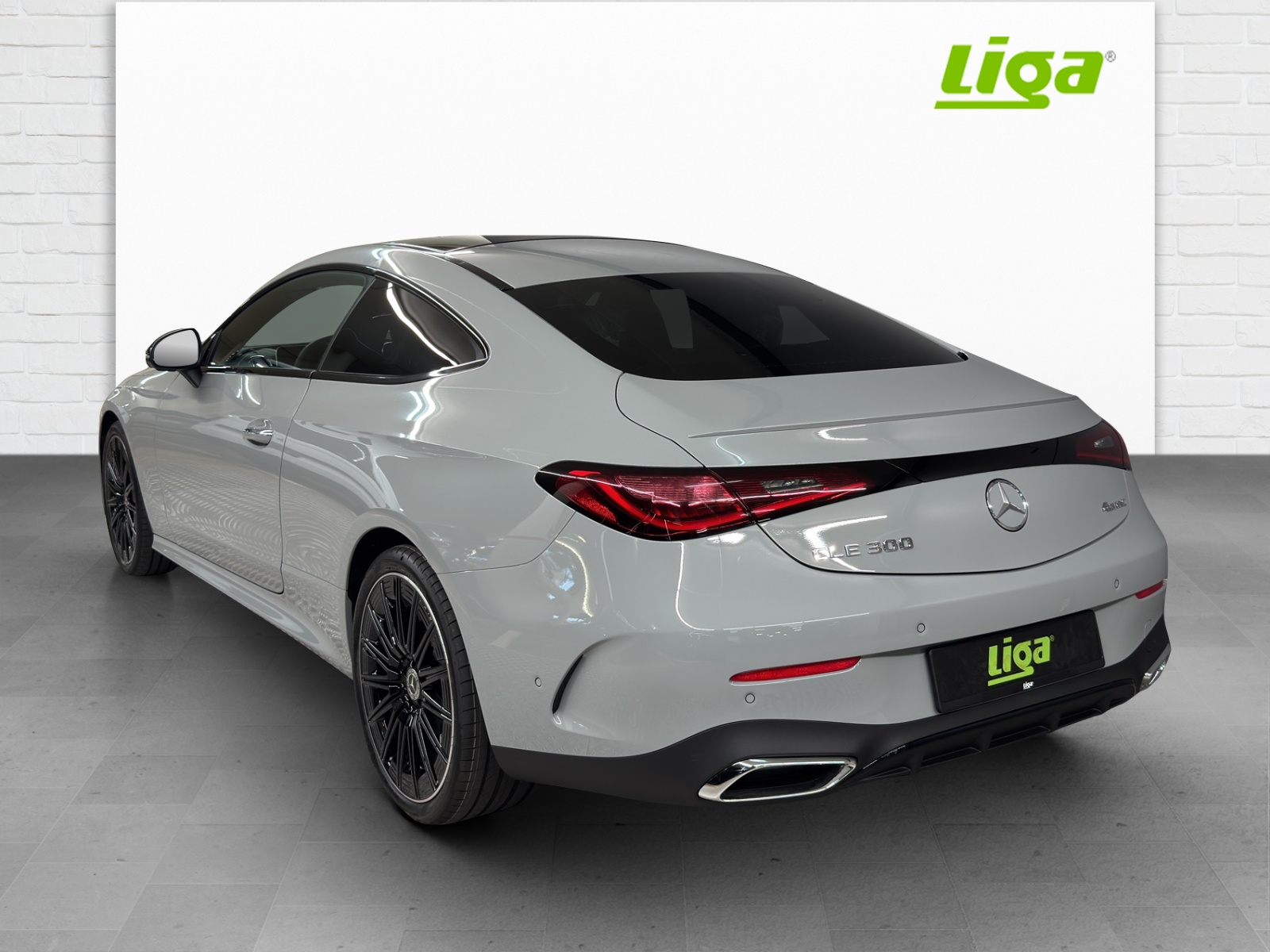 MERCEDES-BENZ CLE 300 AMG Line 4Matic Coupé-showroom-element-3