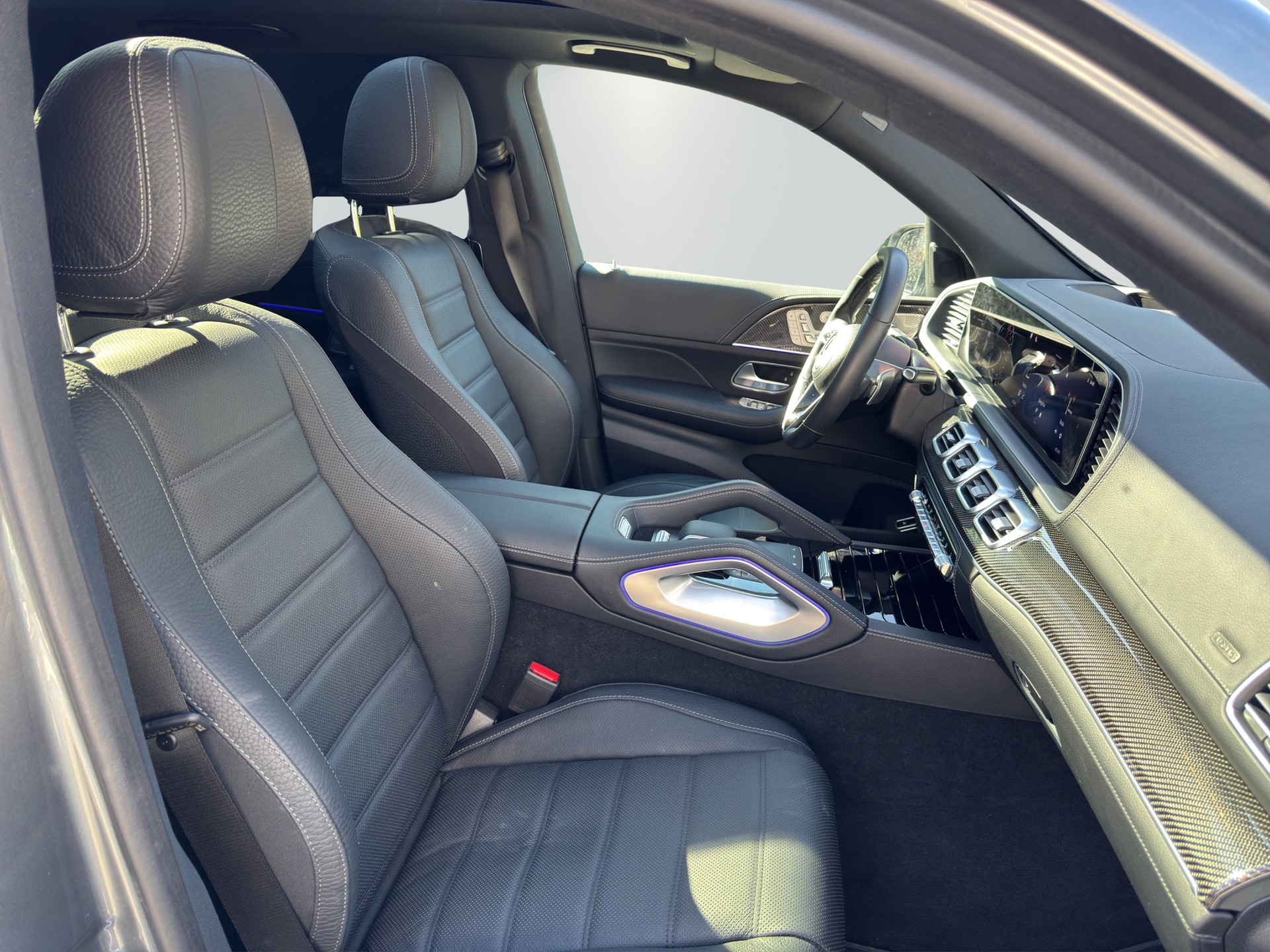 MERCEDES-BENZ GLE 400 e 4M 9G-Tronic-image-9