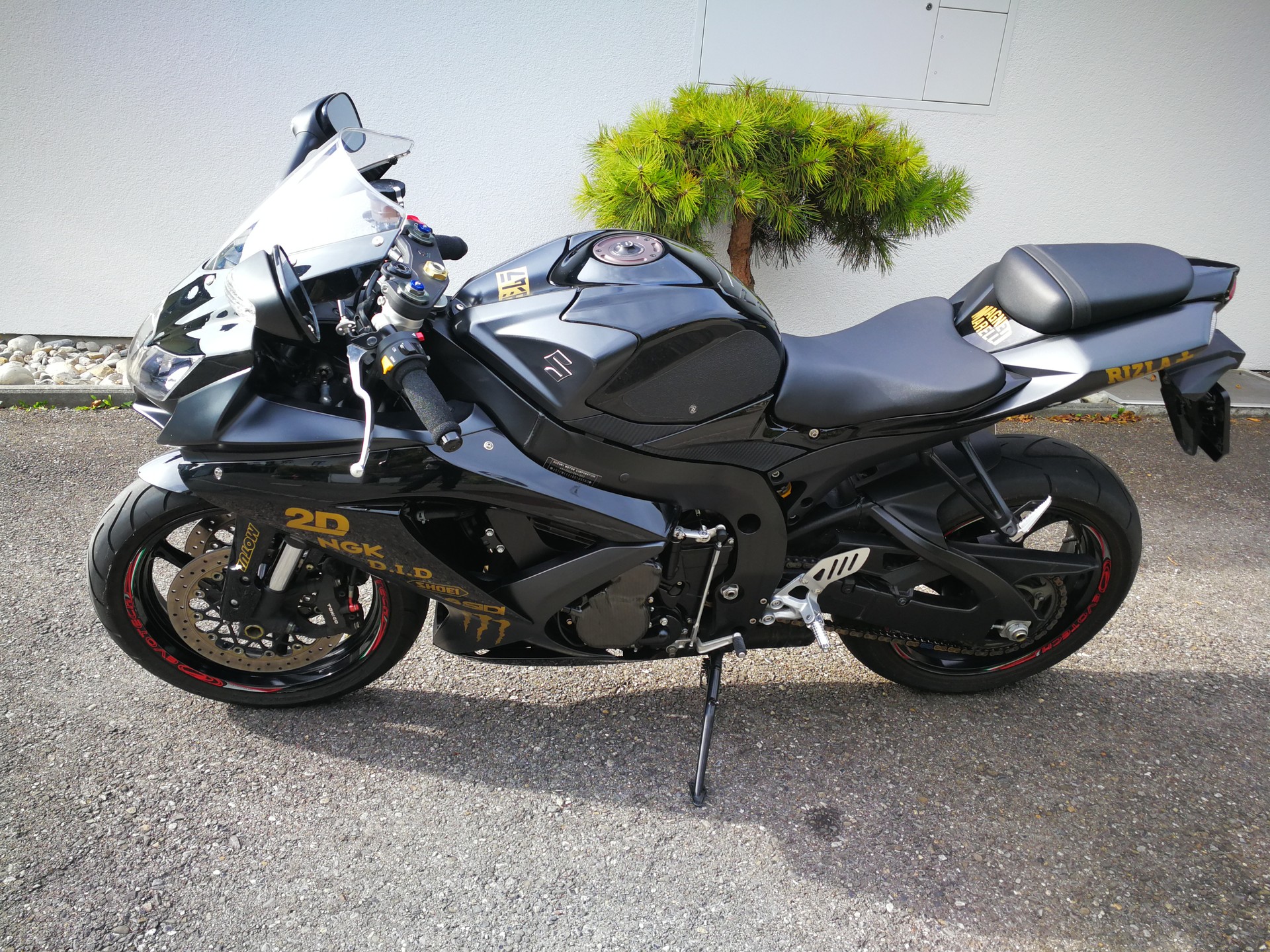 SUZUKI GSX-R 750 K9-image-1