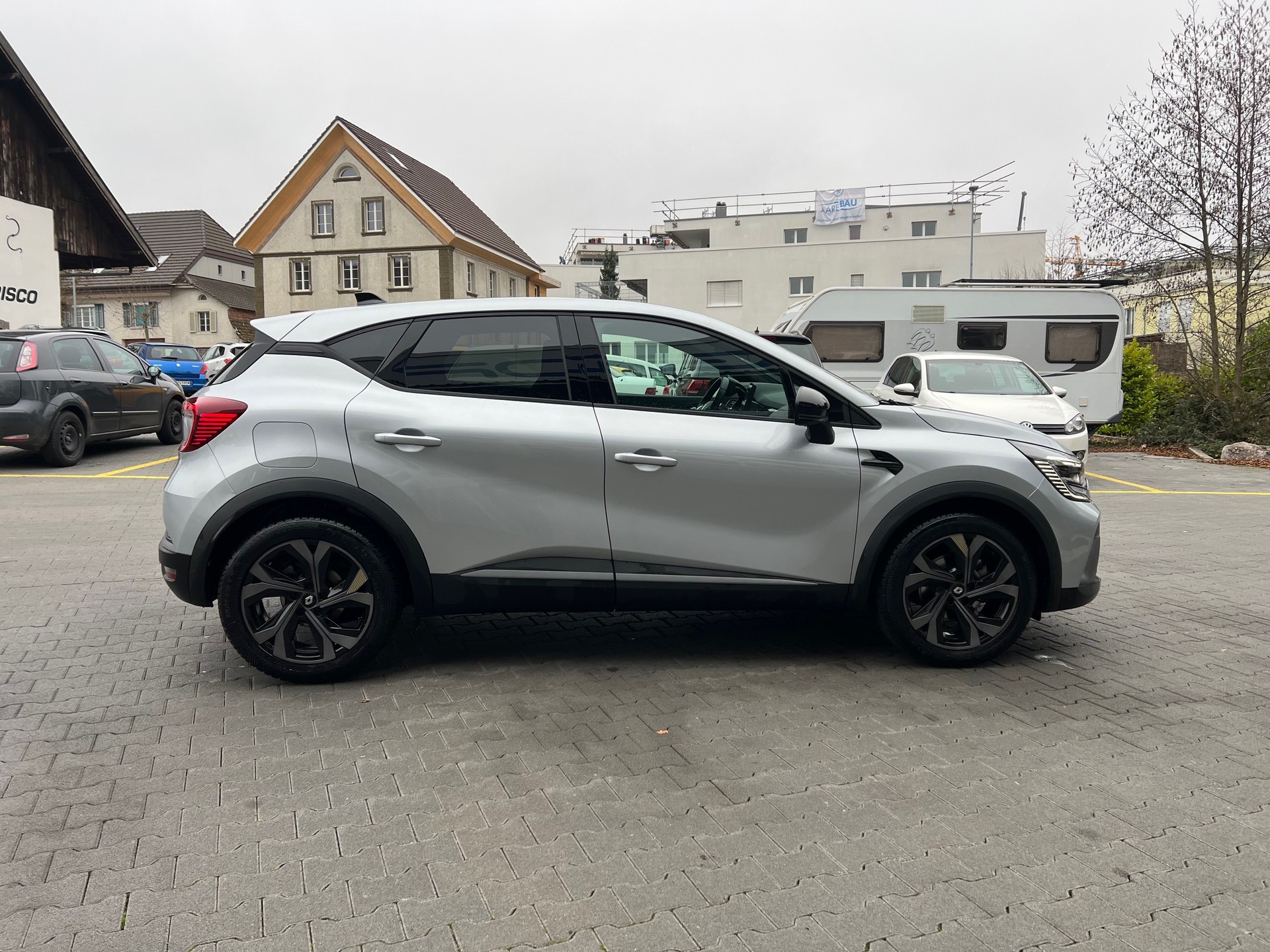 RENAULT Captur 1.6 E-Tech 145 E-Tech Engineered DHT-image-4