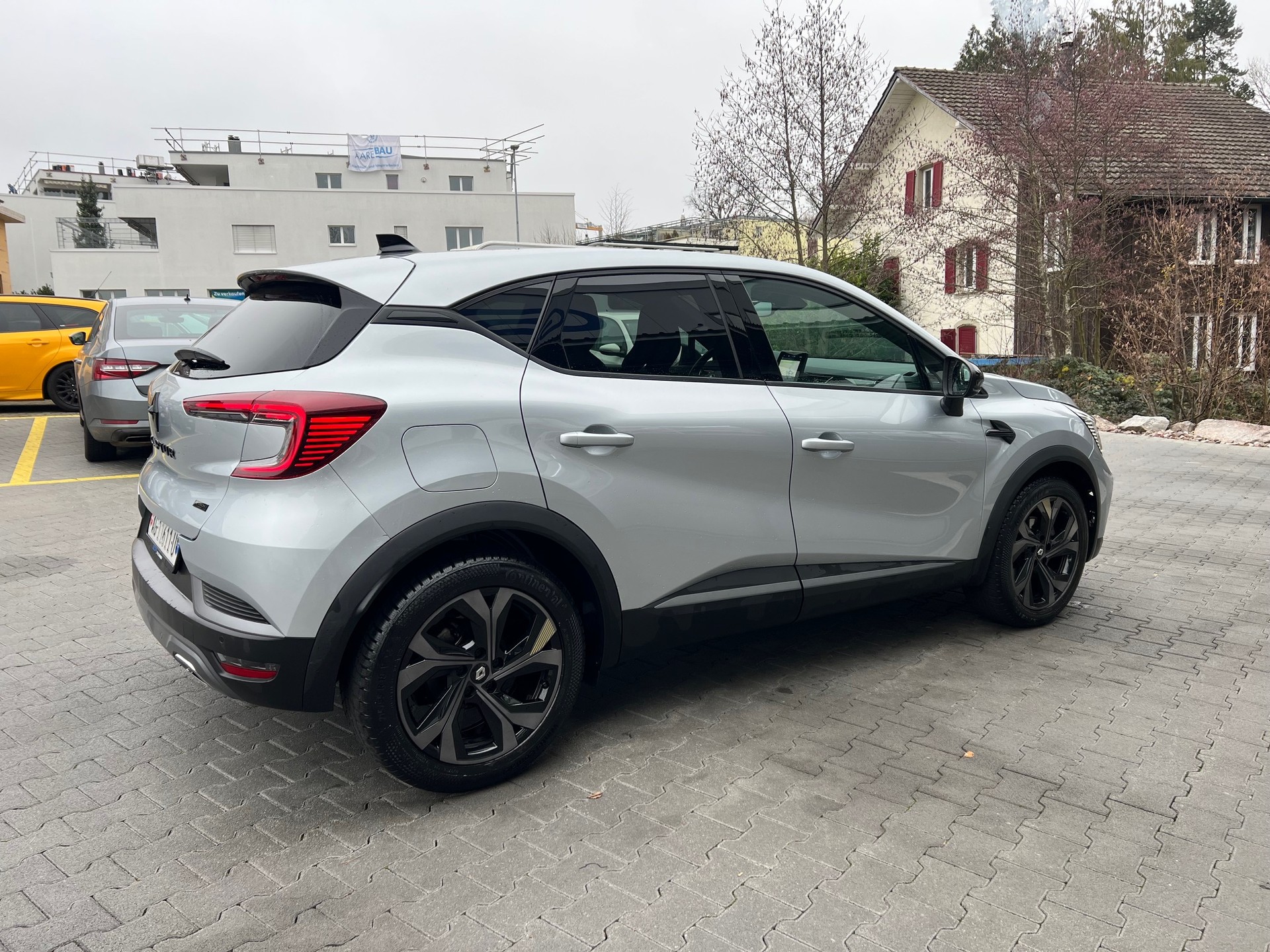 RENAULT Captur 1.6 E-Tech 145 E-Tech Engineered DHT-showroom-element-3