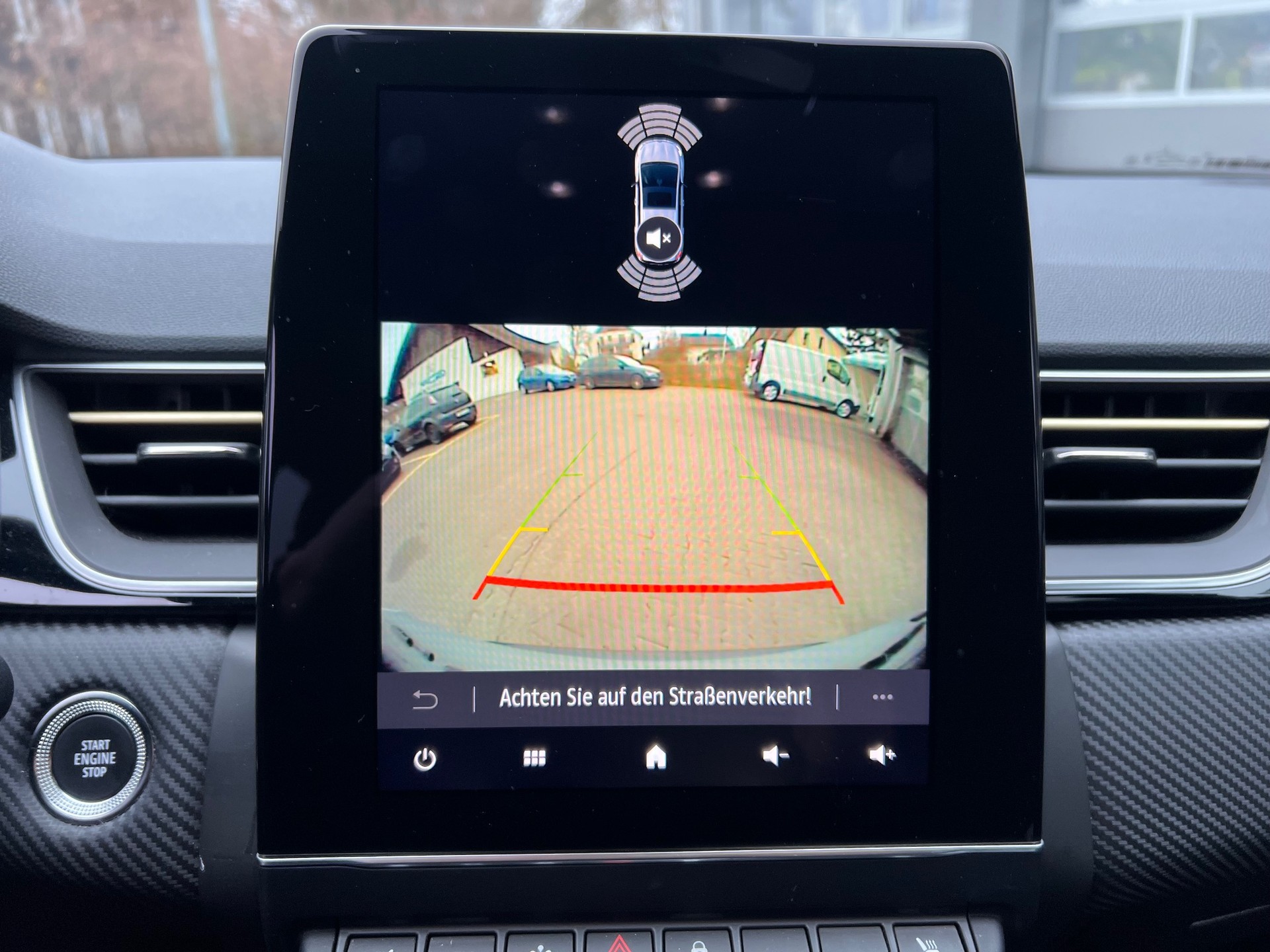RENAULT Captur 1.6 E-Tech 145 E-Tech Engineered DHT-image-12