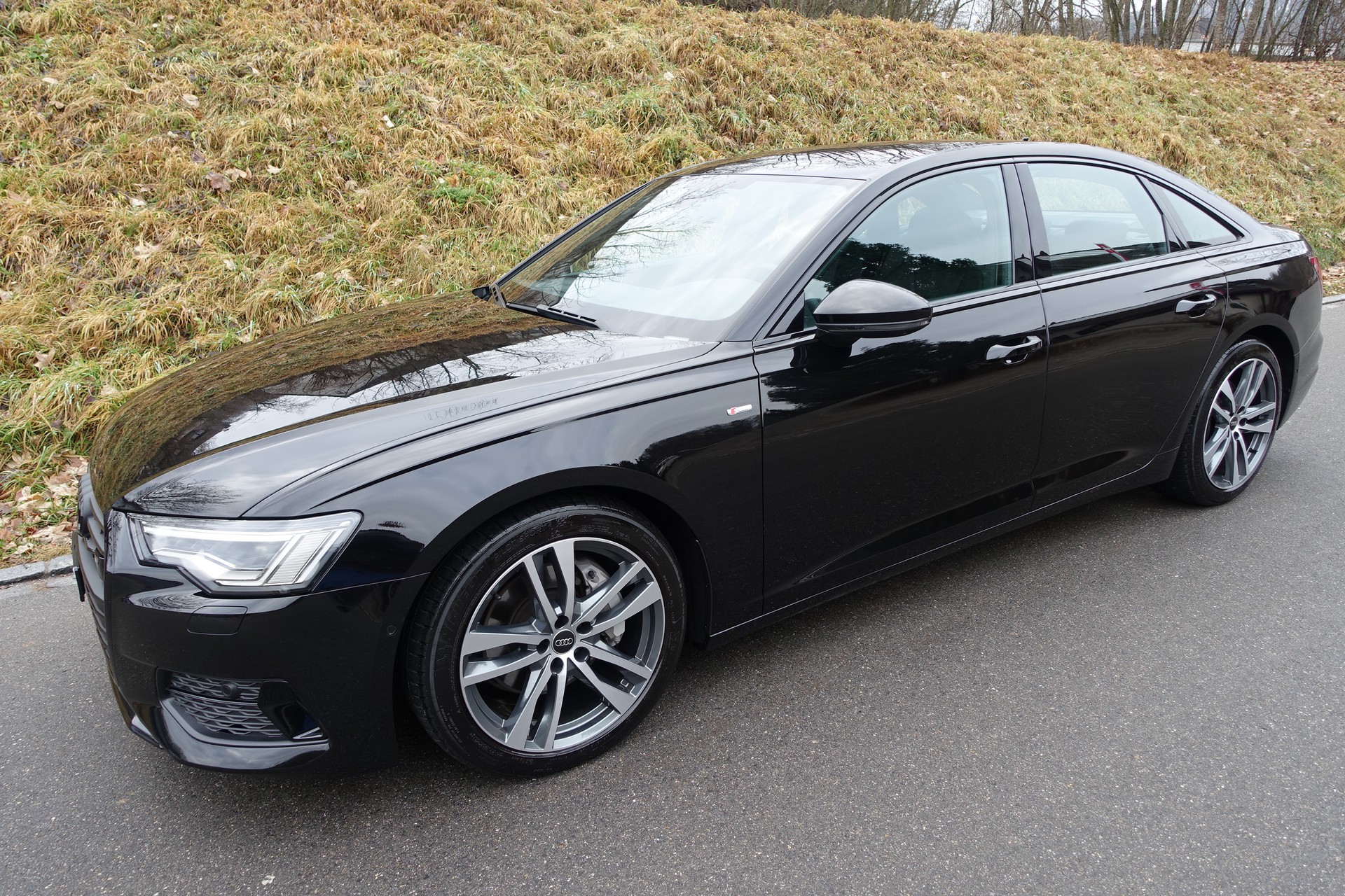 AUDI A6 45 TFSI S line S-tronic quattro-image-2