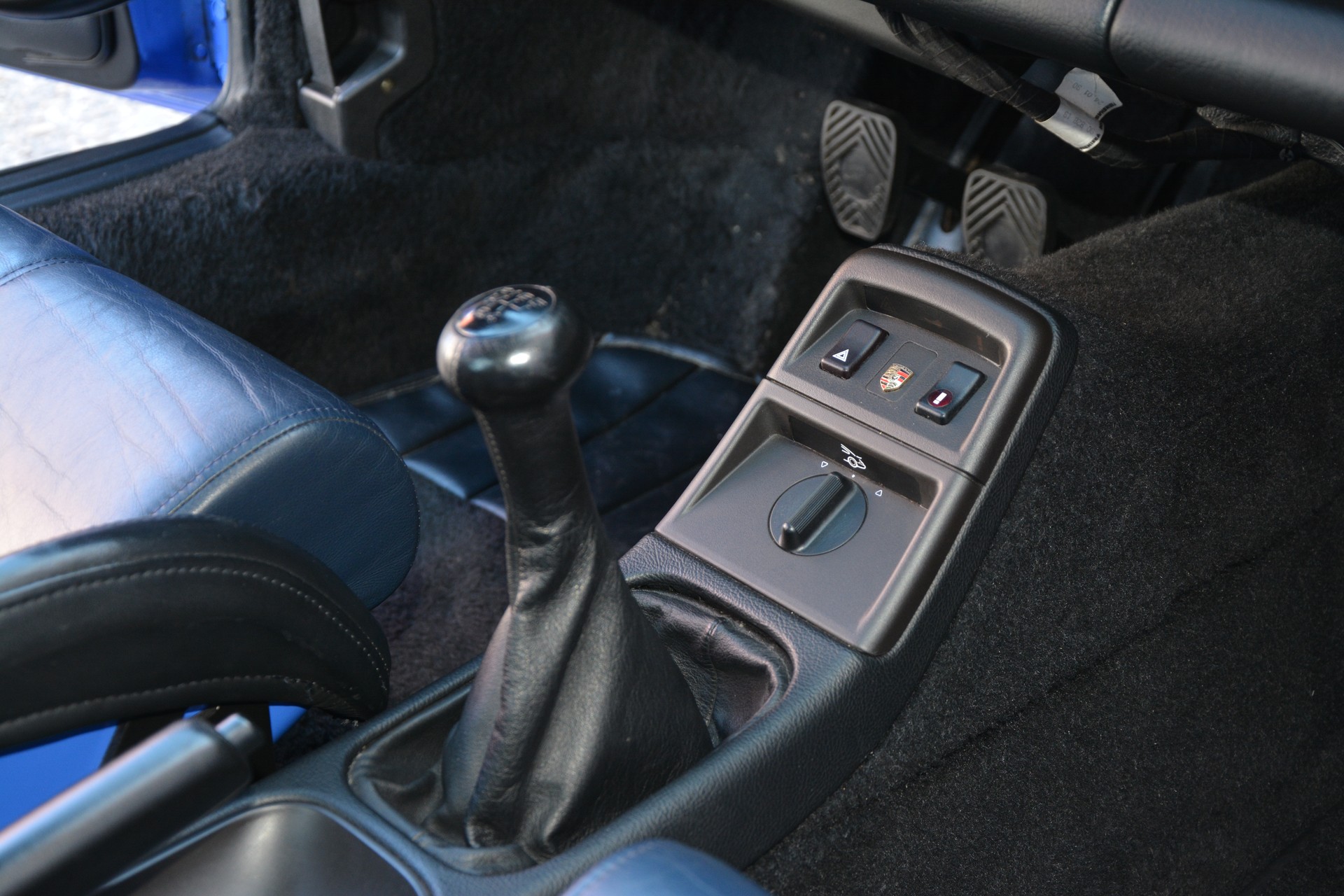 PORSCHE 911 Coupé 3.6 Carrera 2 RS-image-22