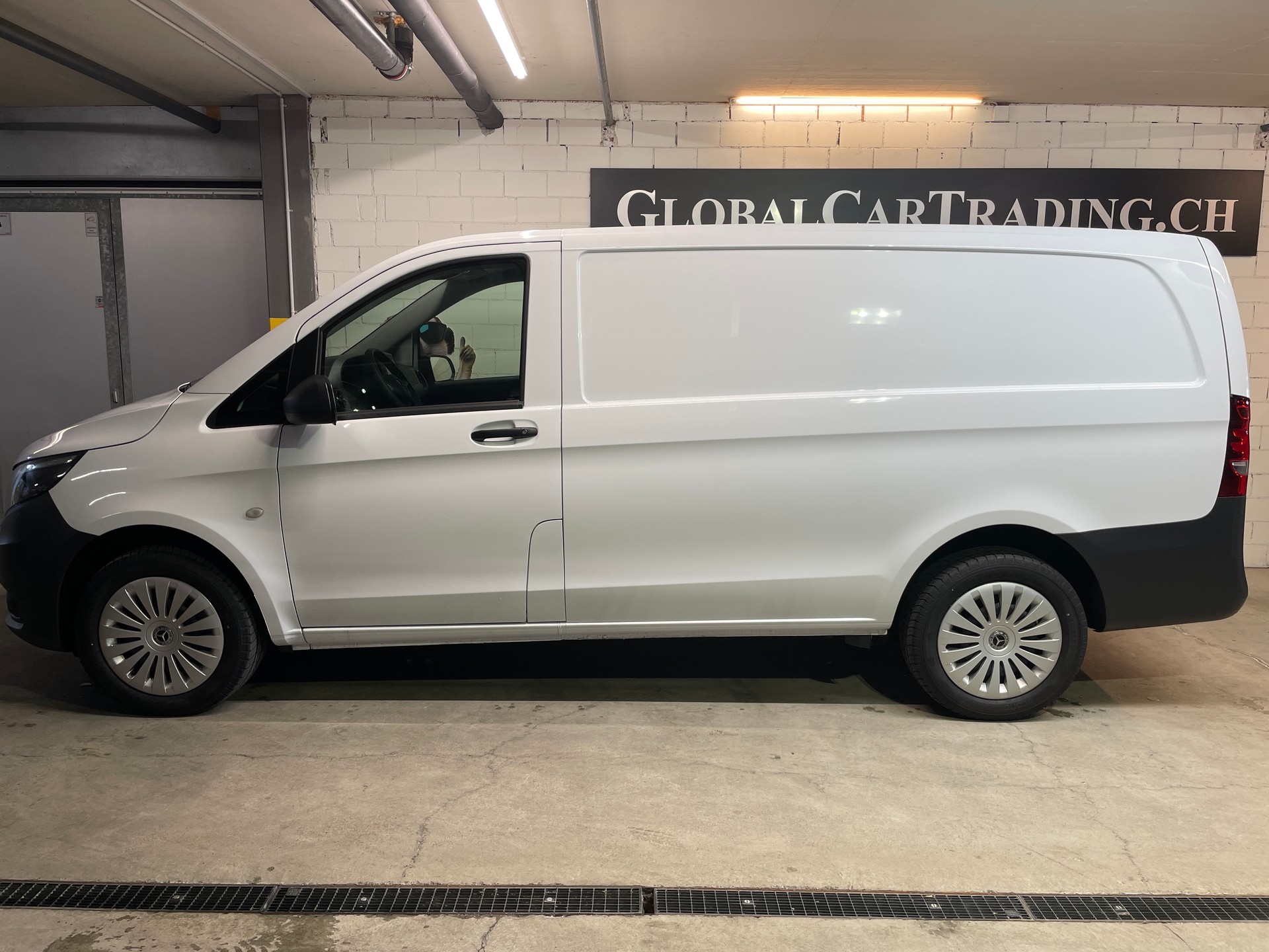MERCEDES-BENZ Vito 114 CDI Lang 9G-Tronic 4M Base ALLRAD-image-9