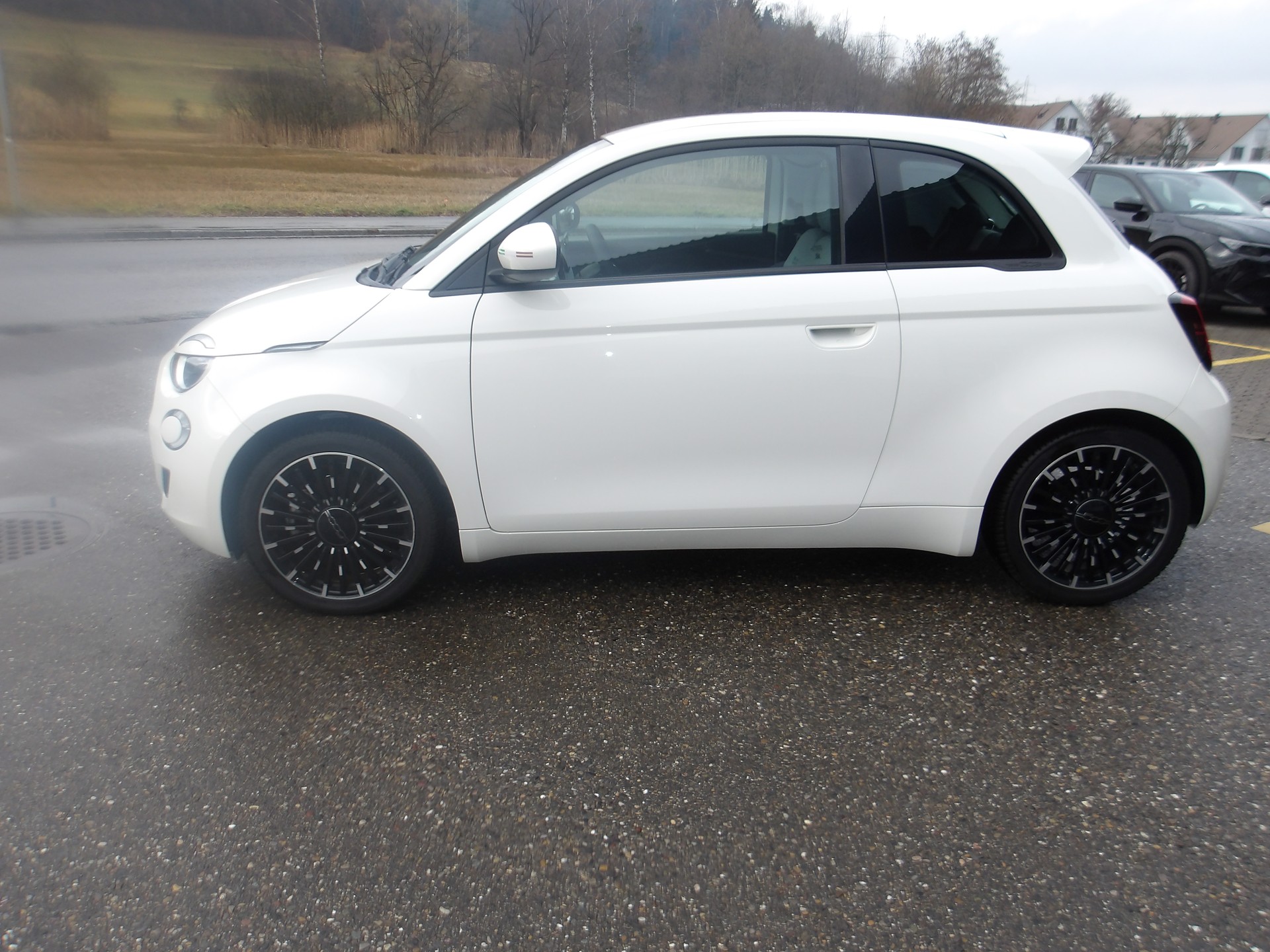 FIAT 500 3+1 electric 87 kW Icon-image-1
