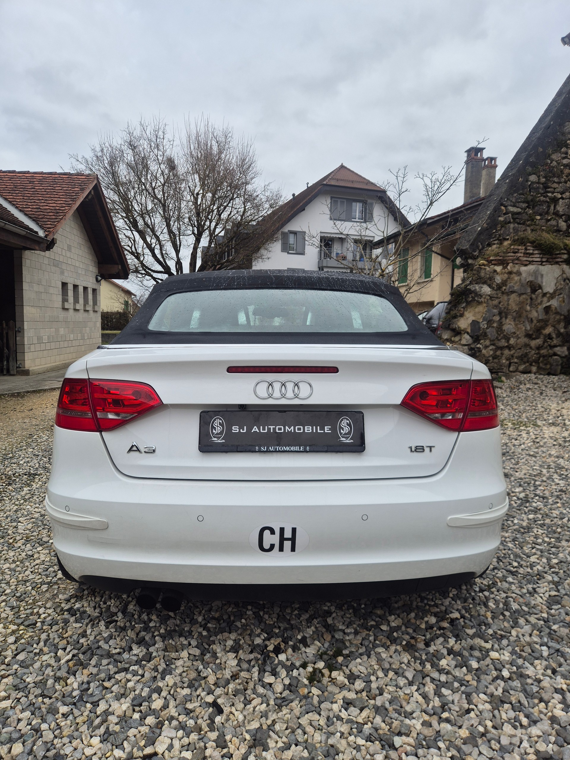 AUDI A3 Cabriolet 1.8 TFSI Style S-tronic-image-3