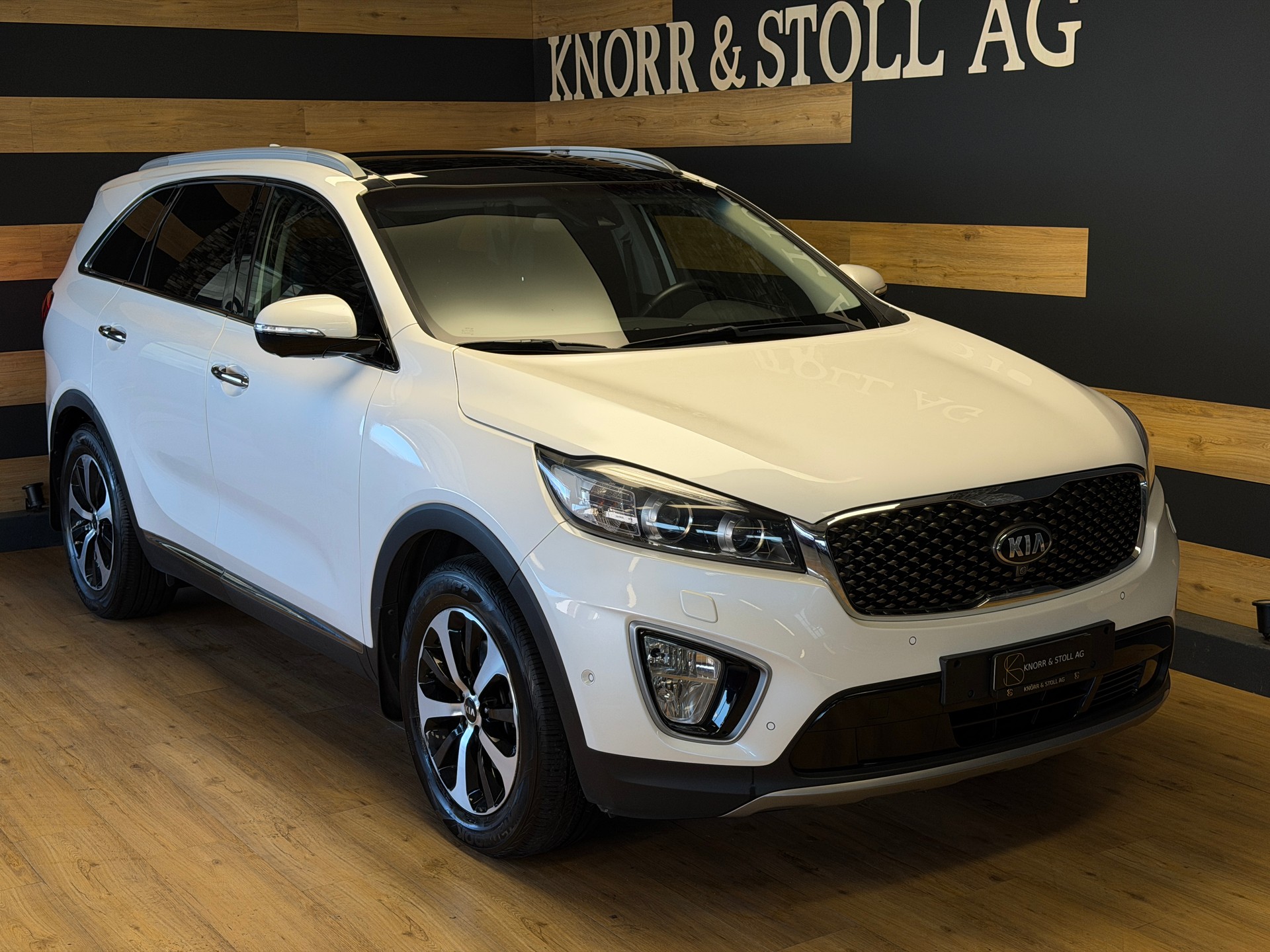 KIA Sorento 2.2 CRDI Style 7P. Automatic-showroom-element-3